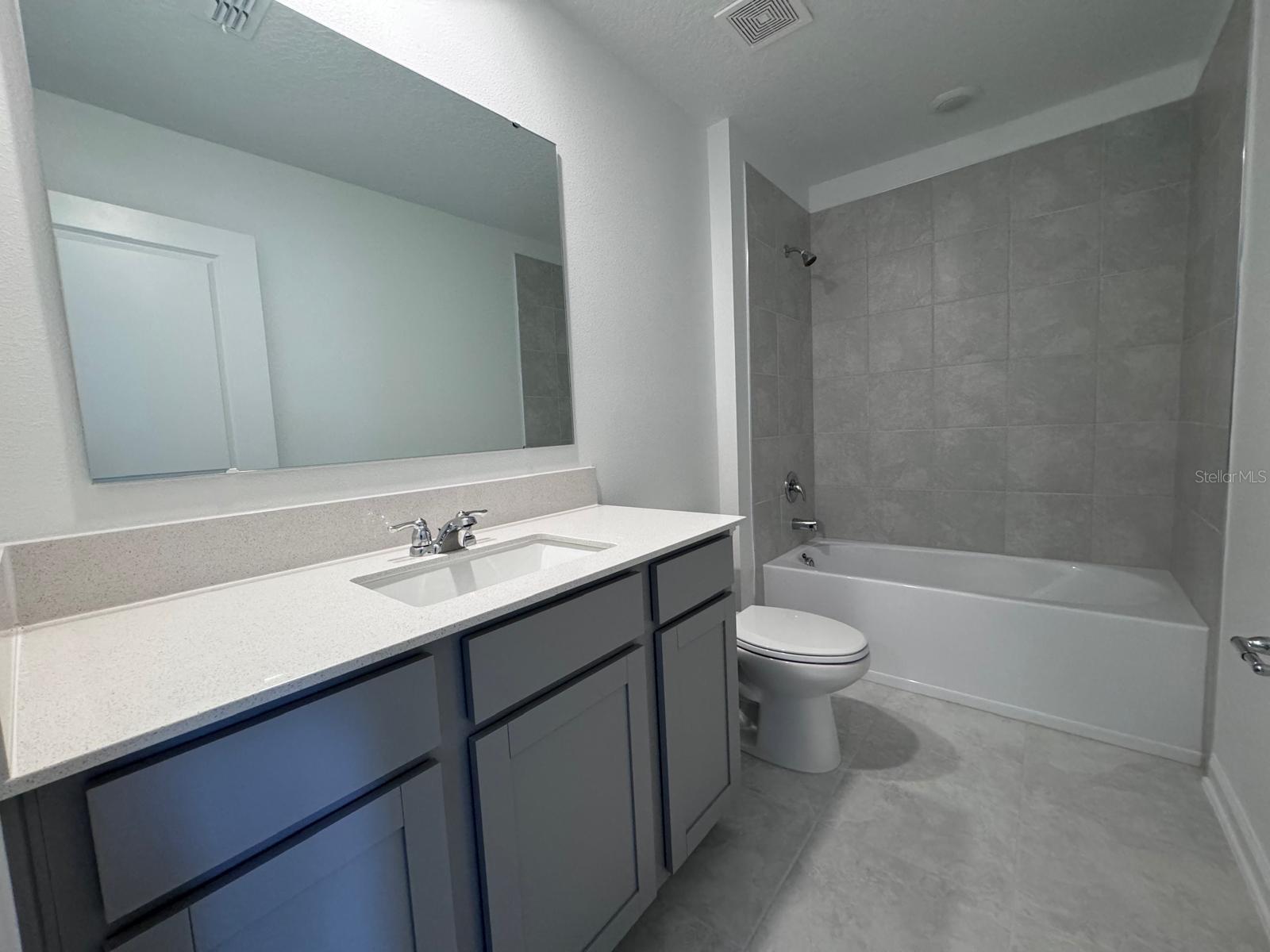 1033 WATERFALL BLVD, DAVENPORT, FL, 33837