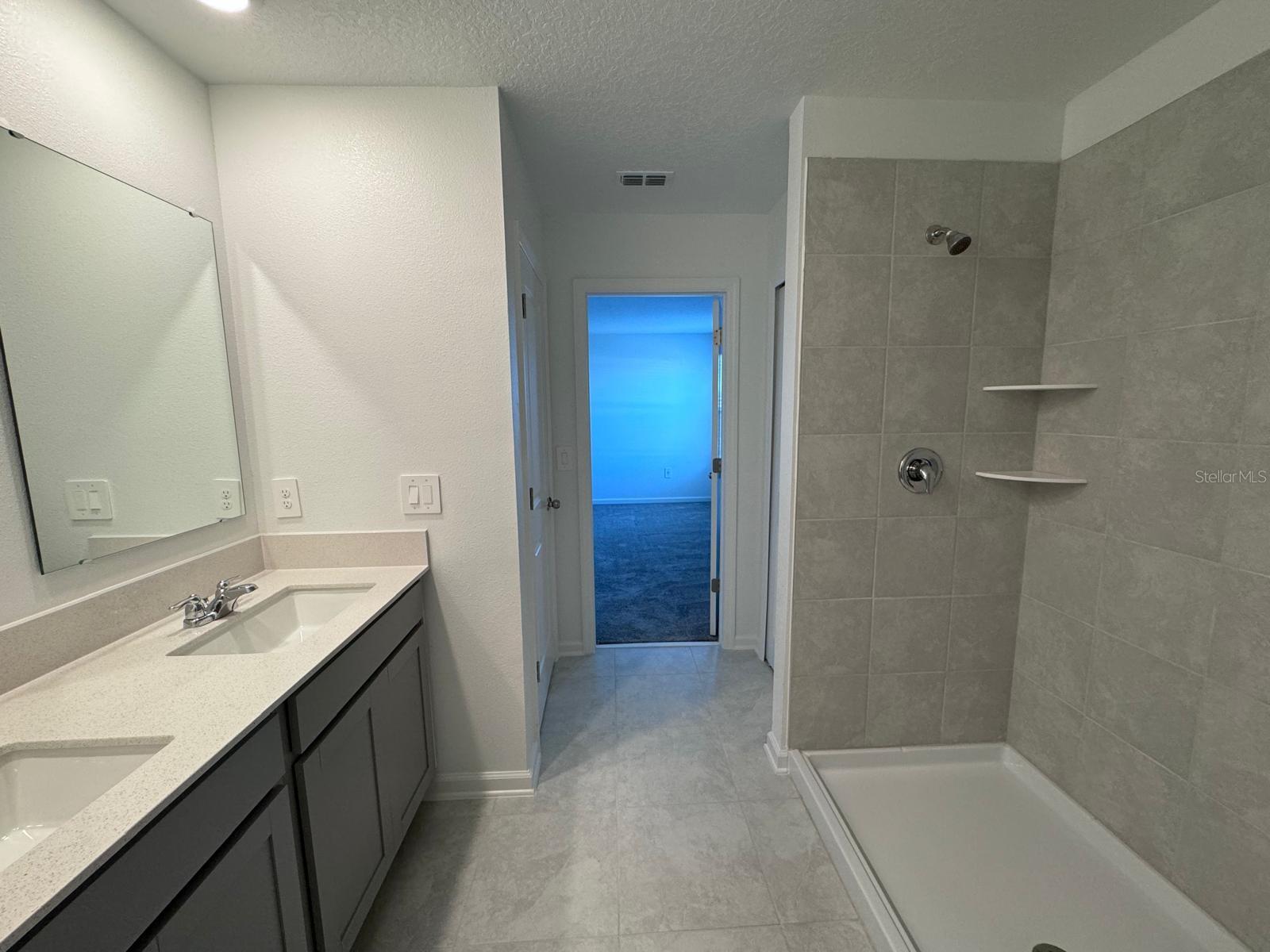 1033 WATERFALL BLVD, DAVENPORT, FL, 33837