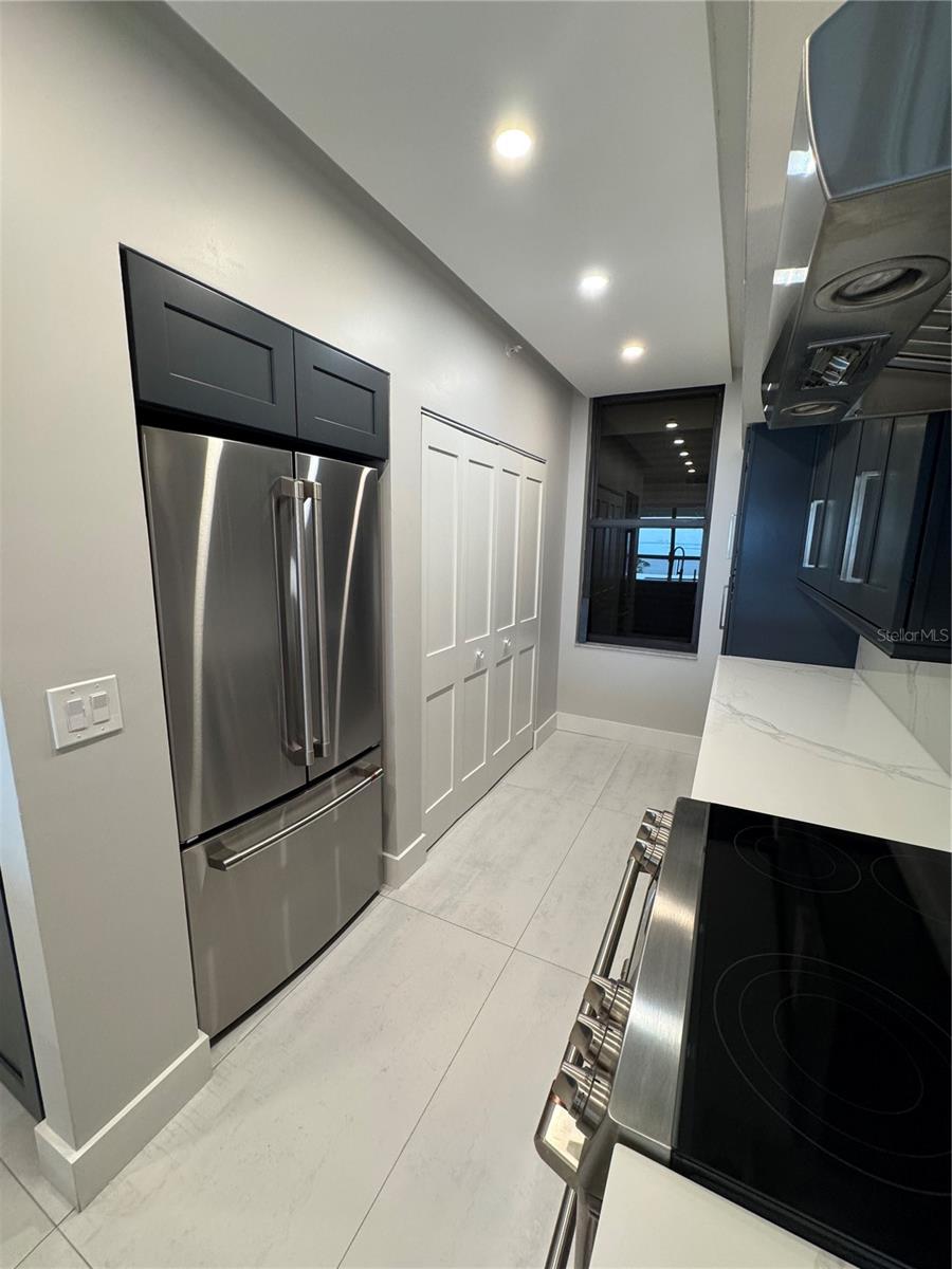 2020 HARBOURSIDE DR #446, LONGBOAT KEY, FL, 34228