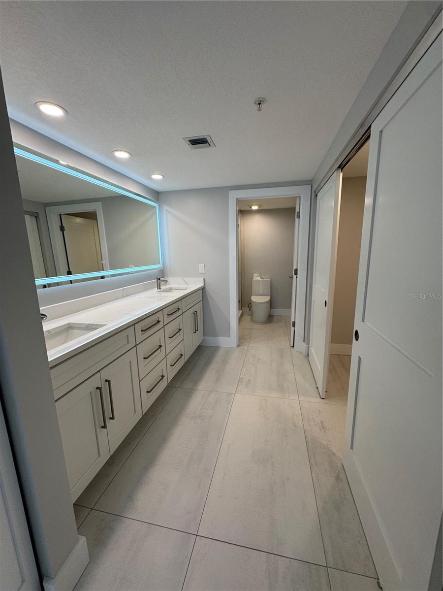 2020 HARBOURSIDE DR #446, LONGBOAT KEY, FL, 34228