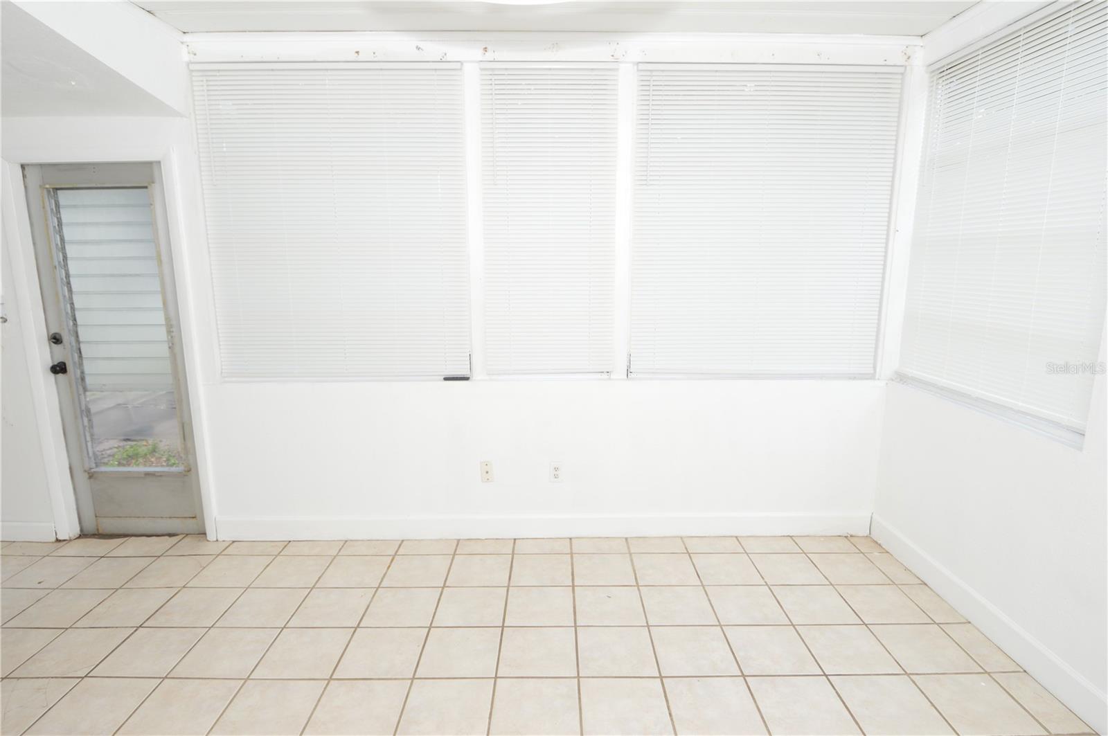 1108 WINCHESTER RD N, ST PETERSBURG, FL, 33710