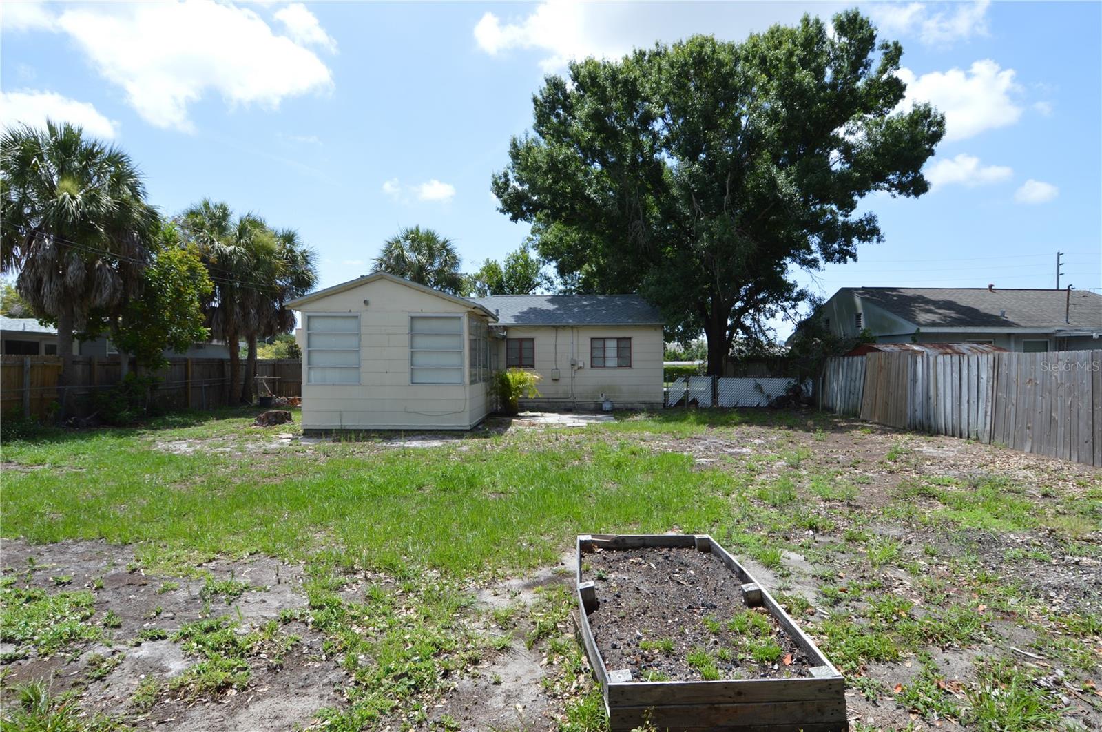 1108 WINCHESTER RD N, ST PETERSBURG, FL, 33710