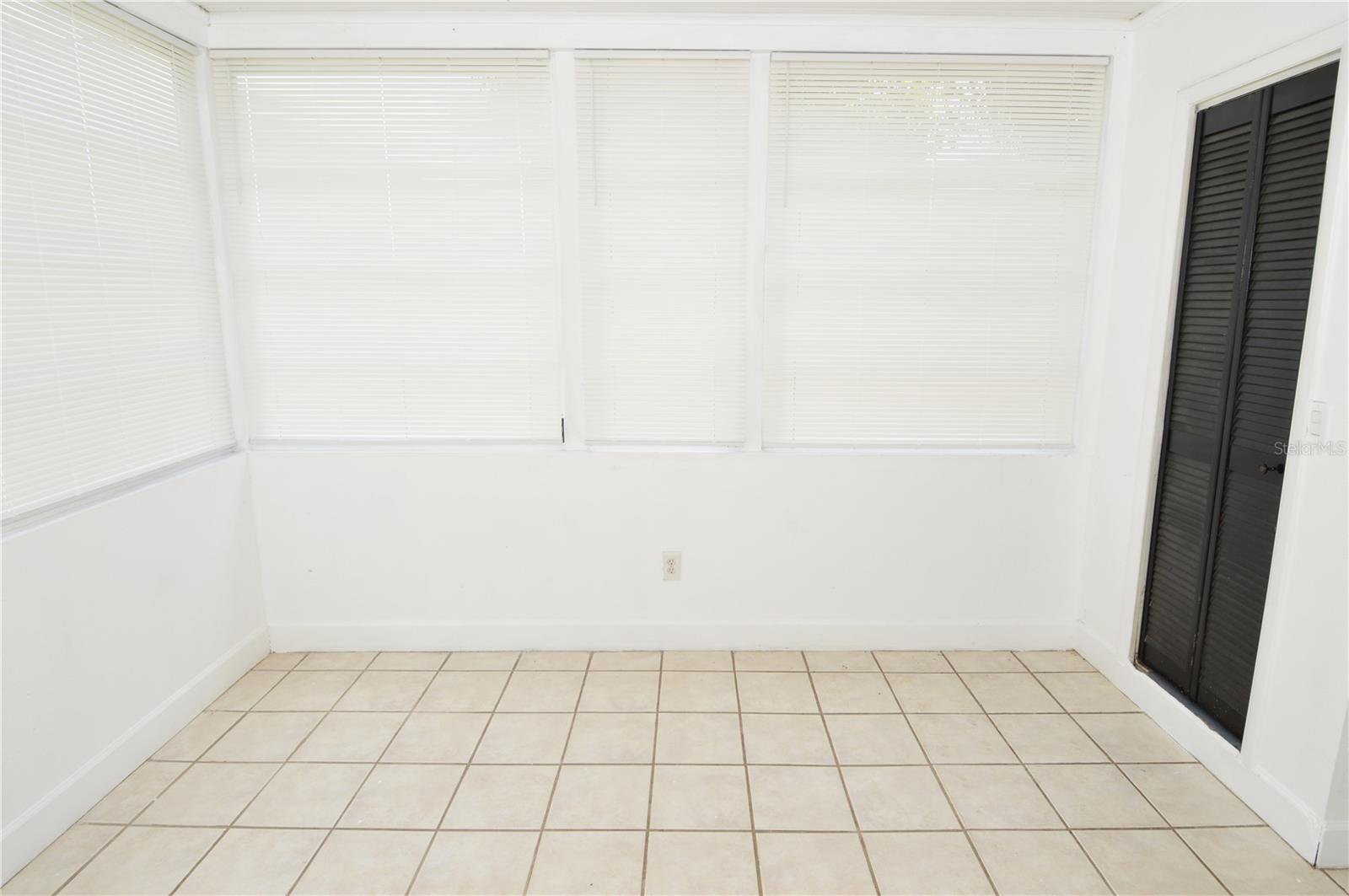 1108 WINCHESTER RD N, ST PETERSBURG, FL, 33710
