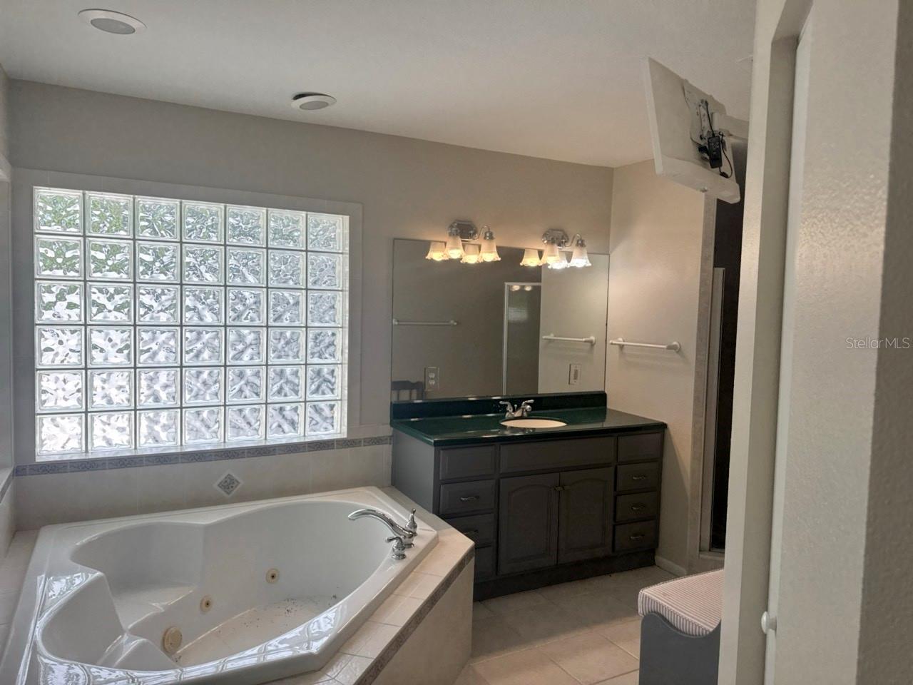 13824 83RD PL, SEMINOLE, FL, 33776