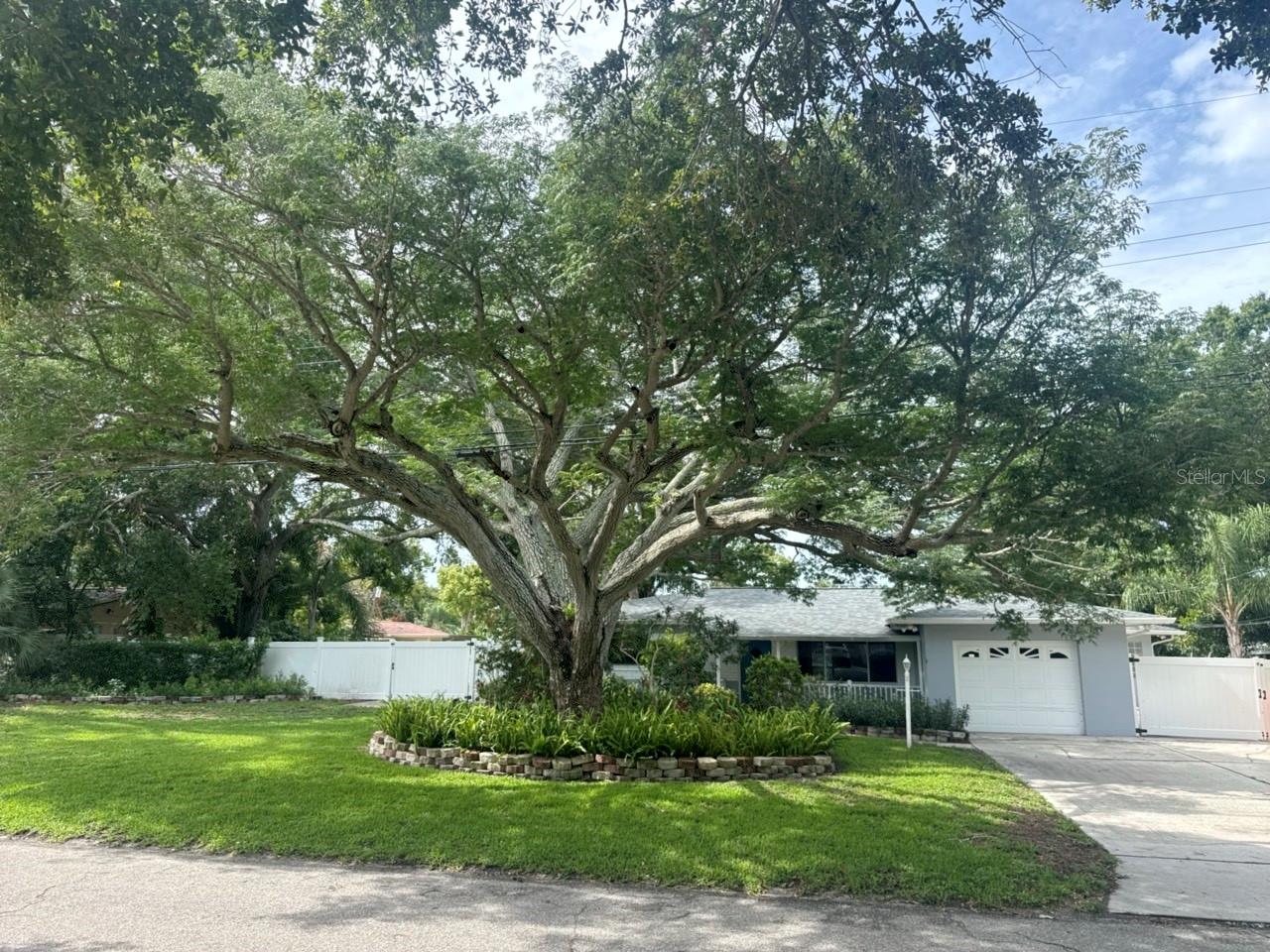13824 83RD PL, SEMINOLE, FL, 33776