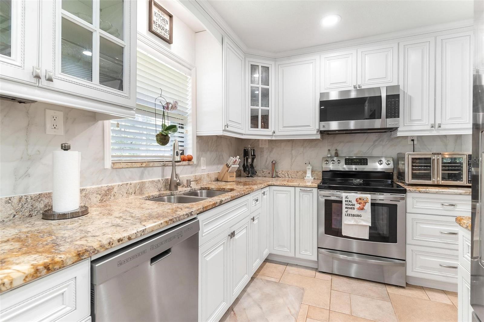 29205 S CORLEY ISLAND RD, LEESBURG, FL, 34748