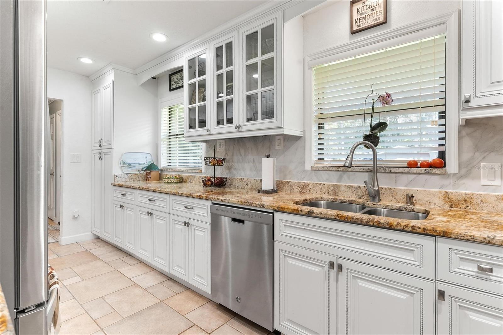 29205 S CORLEY ISLAND RD, LEESBURG, FL, 34748