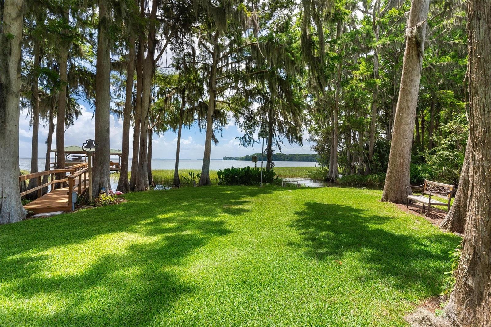 29205 S CORLEY ISLAND RD, LEESBURG, FL, 34748