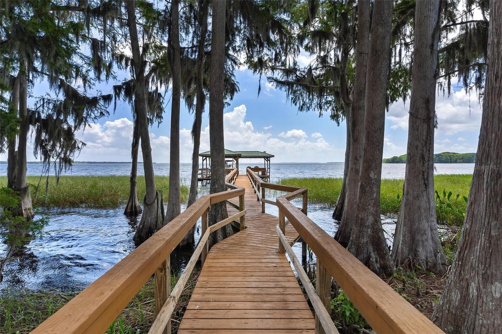 29205 S CORLEY ISLAND RD, LEESBURG, FL, 34748