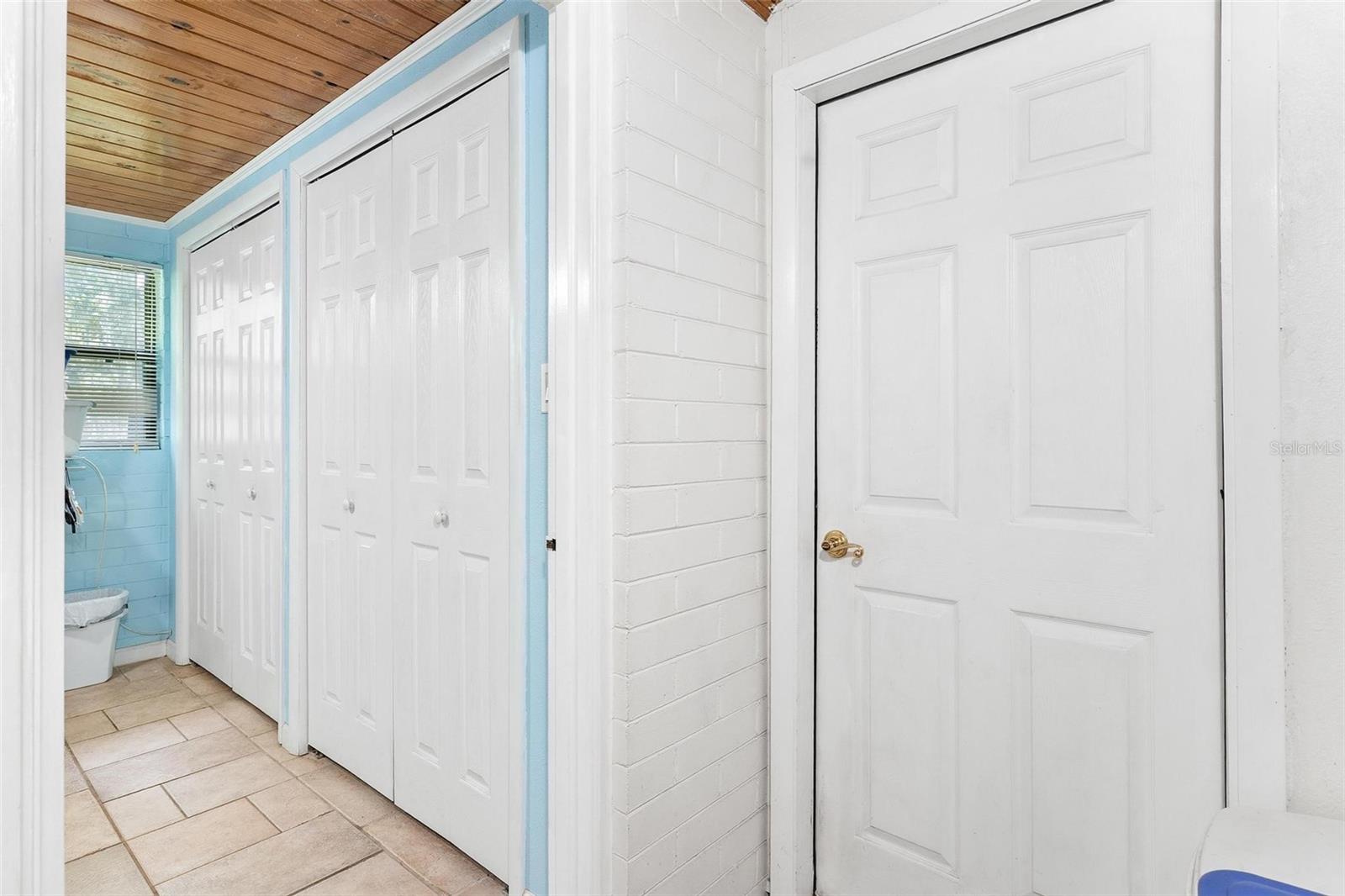 29205 S CORLEY ISLAND RD, LEESBURG, FL, 34748