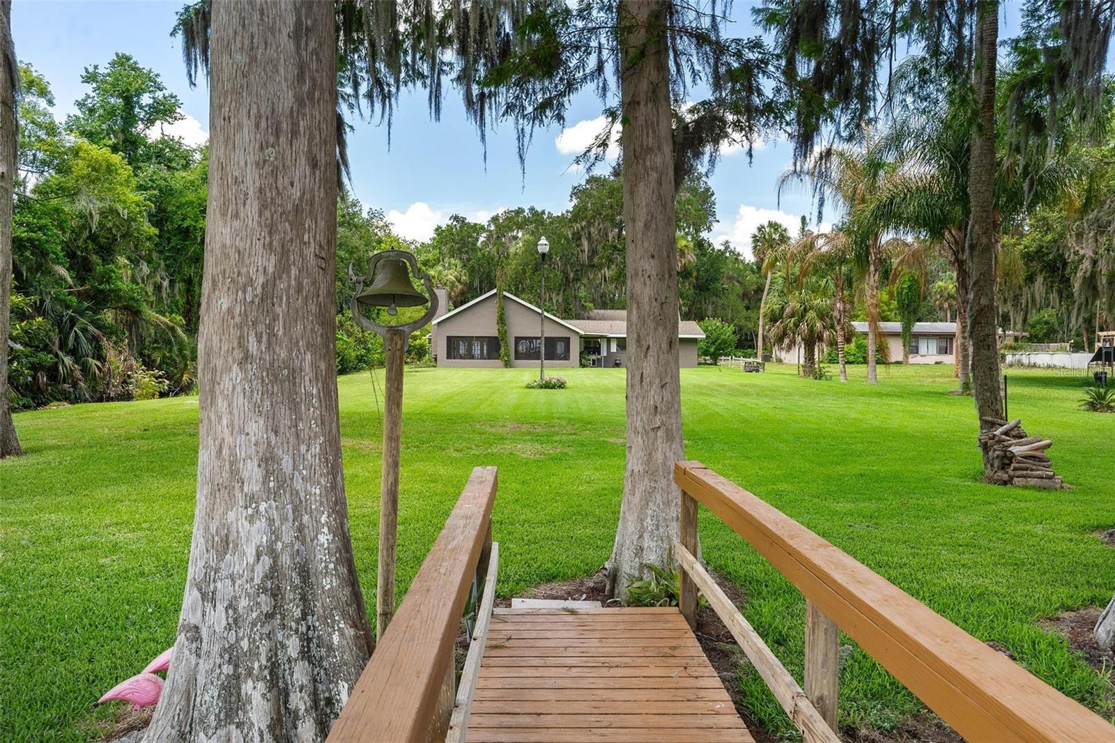 29205 S CORLEY ISLAND RD, LEESBURG, FL, 34748