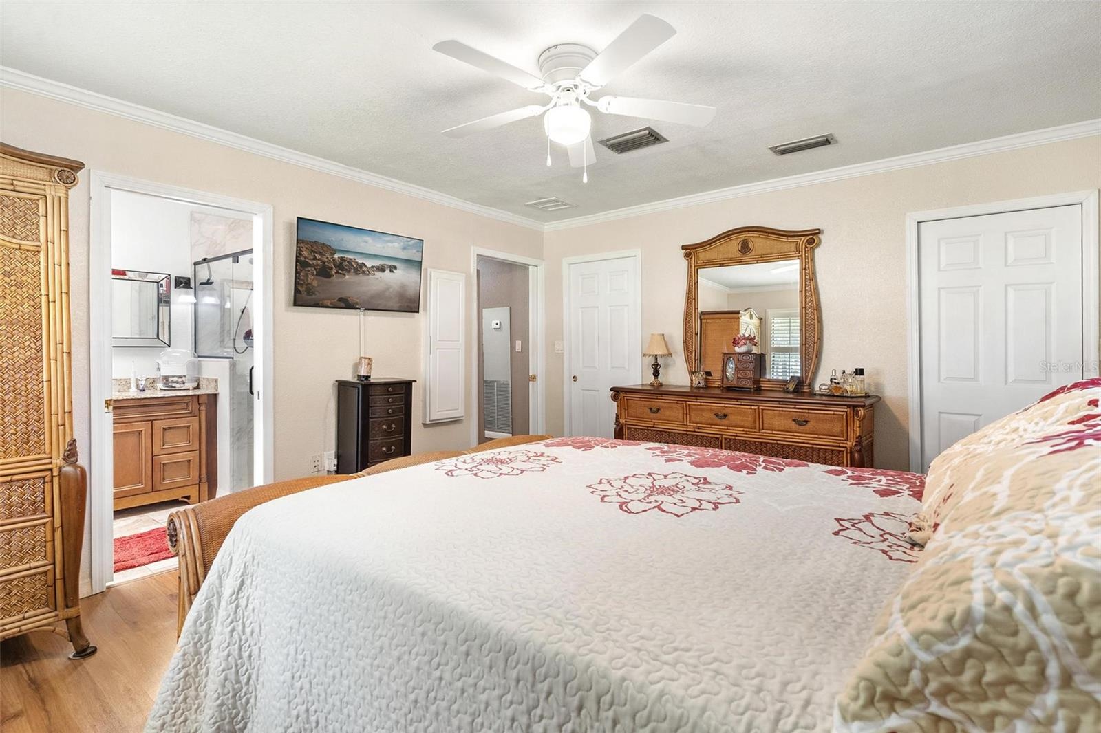 29205 S CORLEY ISLAND RD, LEESBURG, FL, 34748