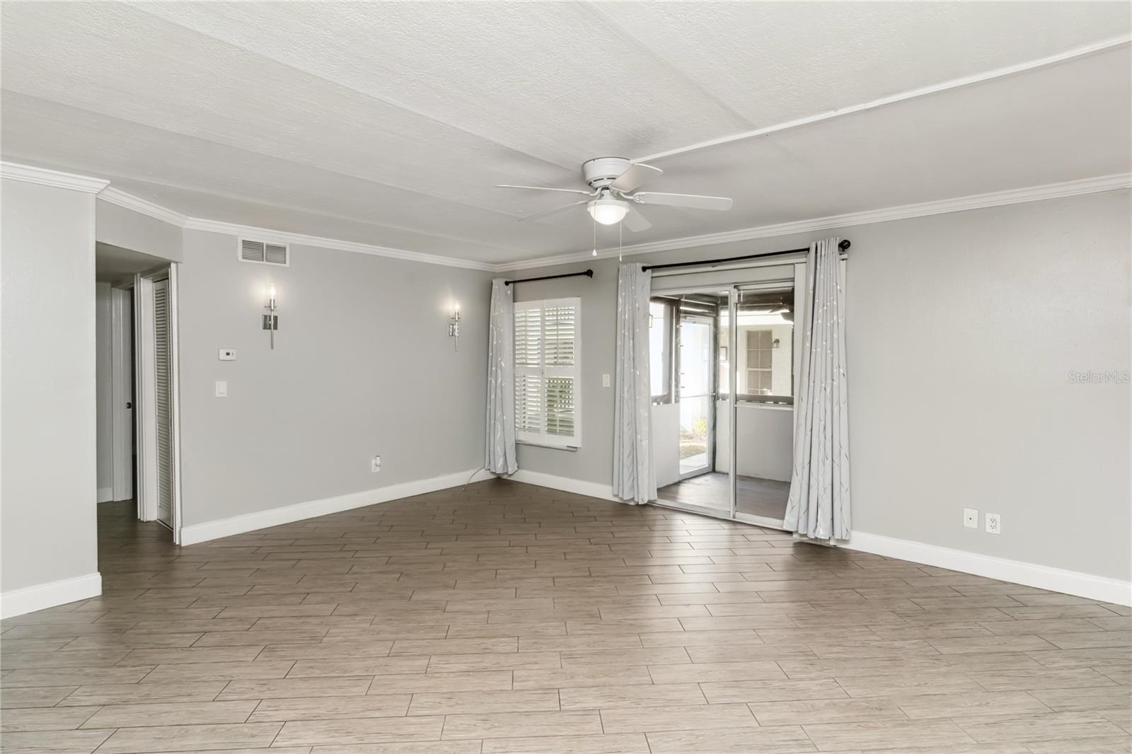 4609 W NORTH B ST #111, TAMPA, FL, 33609