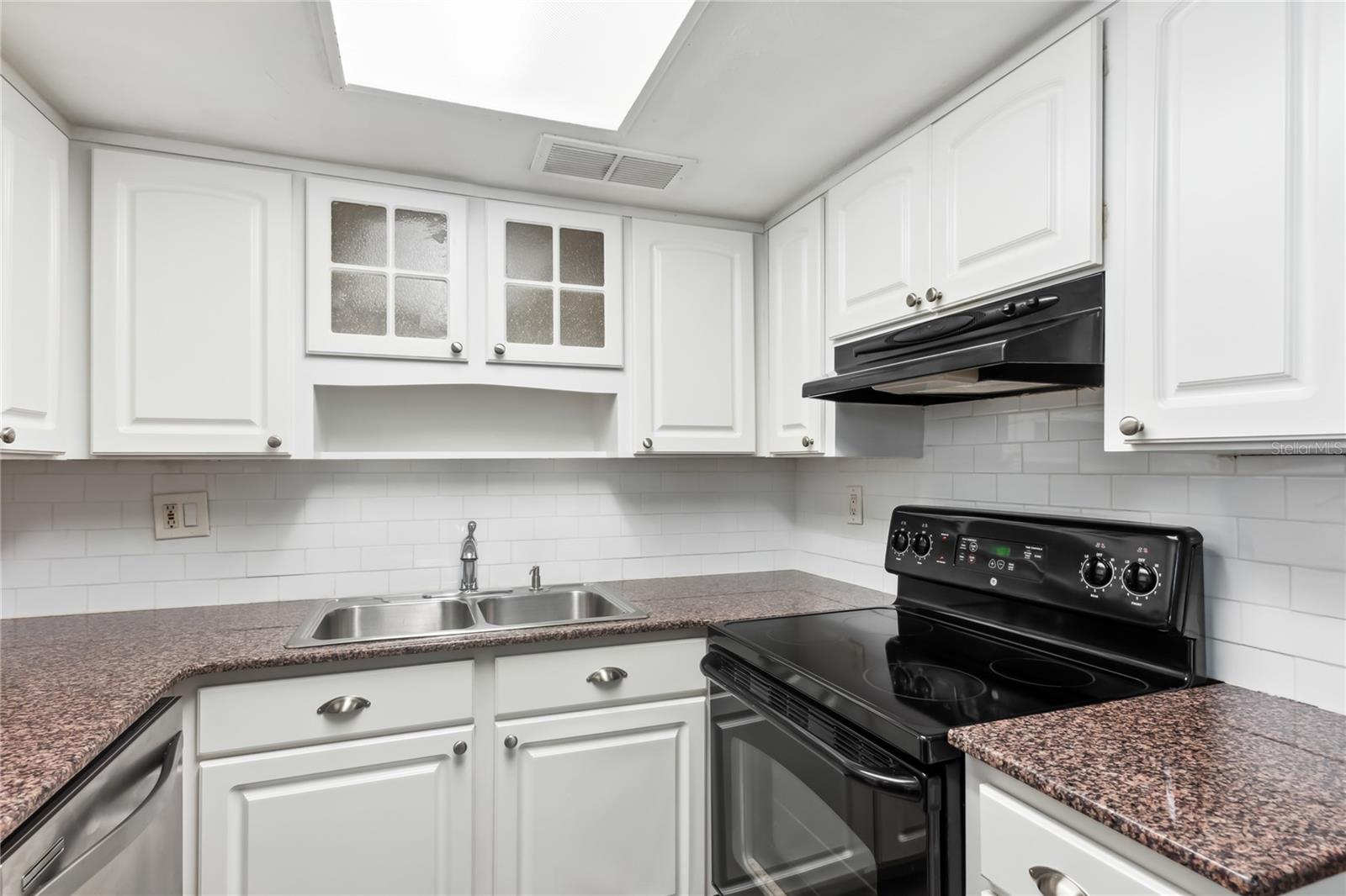 4609 W NORTH B ST #111, TAMPA, FL, 33609