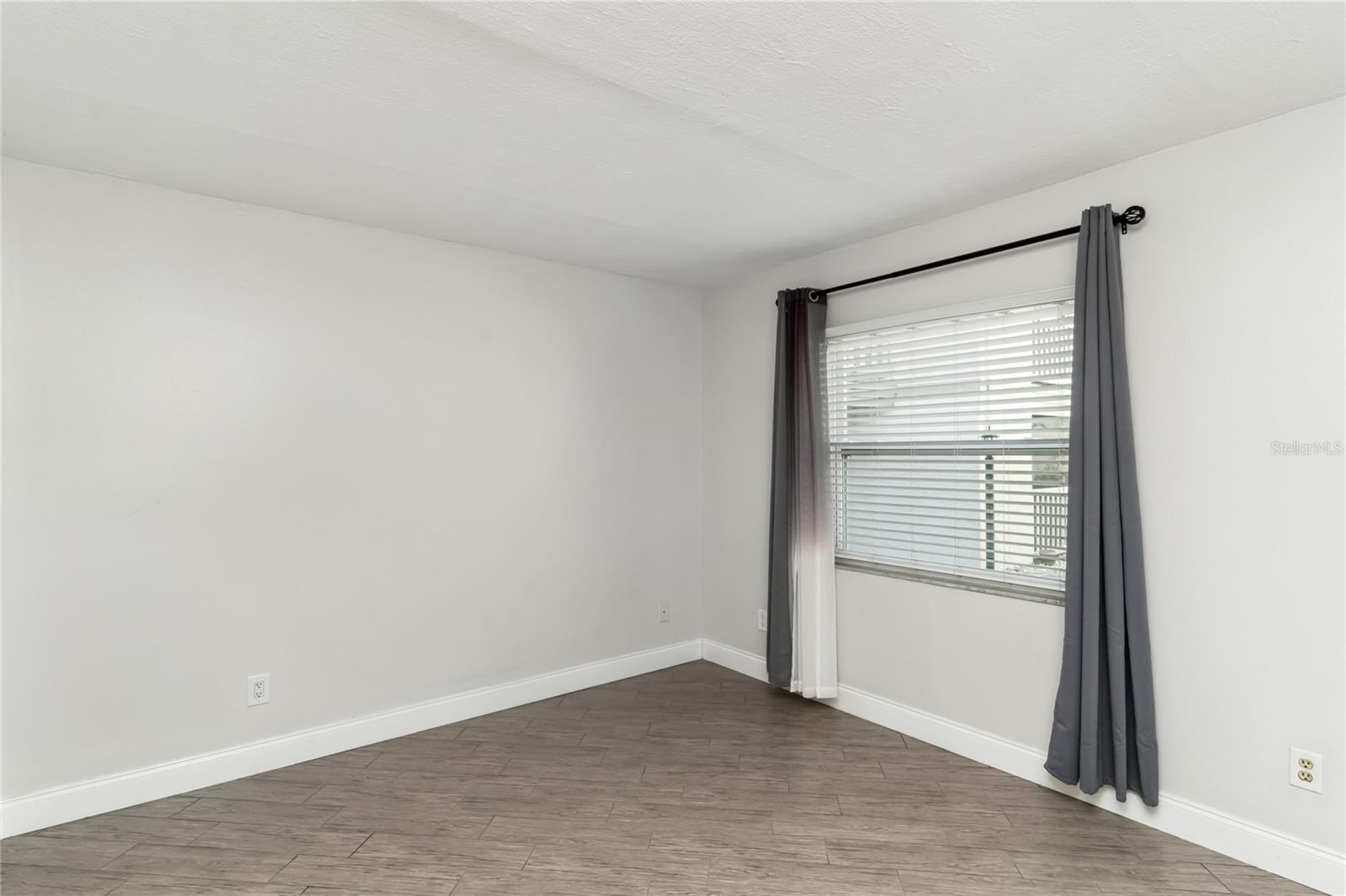 4609 W NORTH B ST #111, TAMPA, FL, 33609