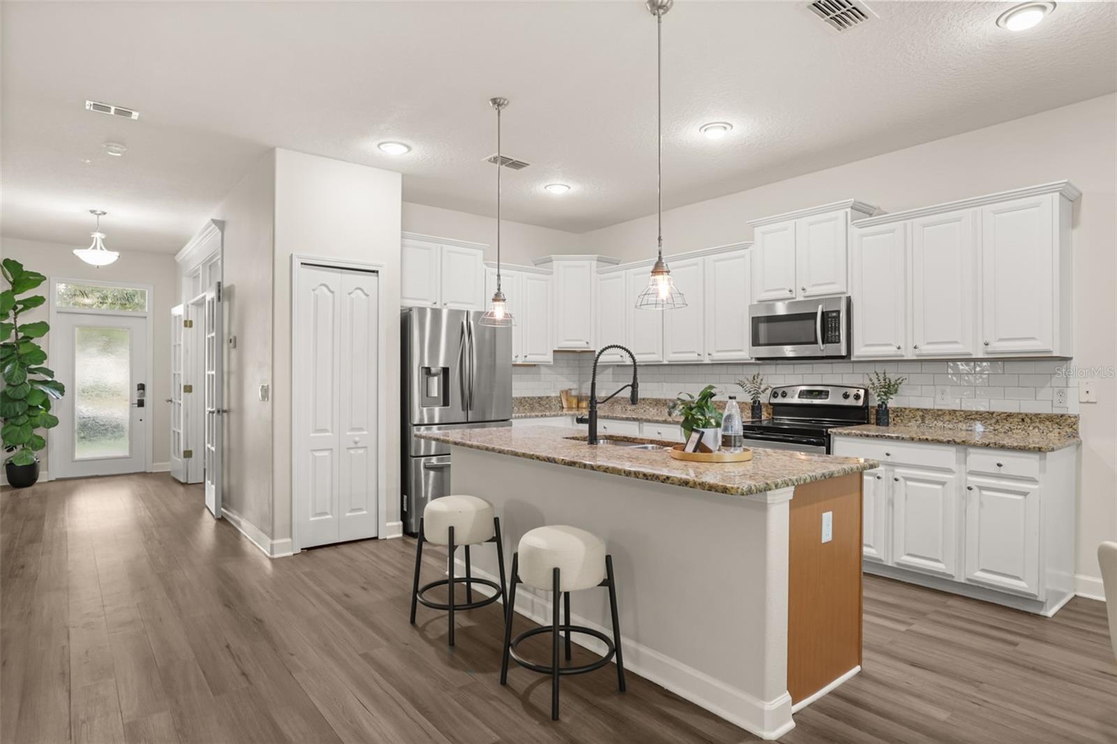34004 ALAMEDA DR, SORRENTO, FL, 32776