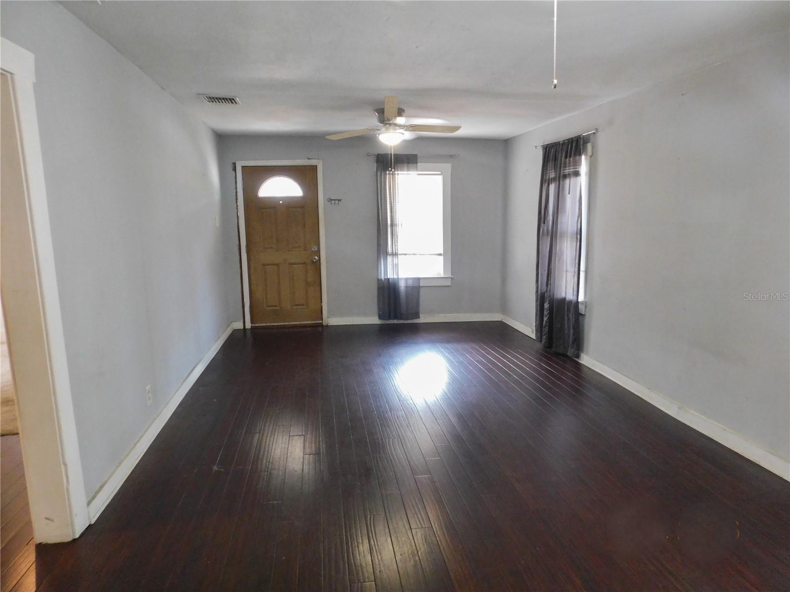 8412 N SEMINOLE AVE, TAMPA, FL, 33604
