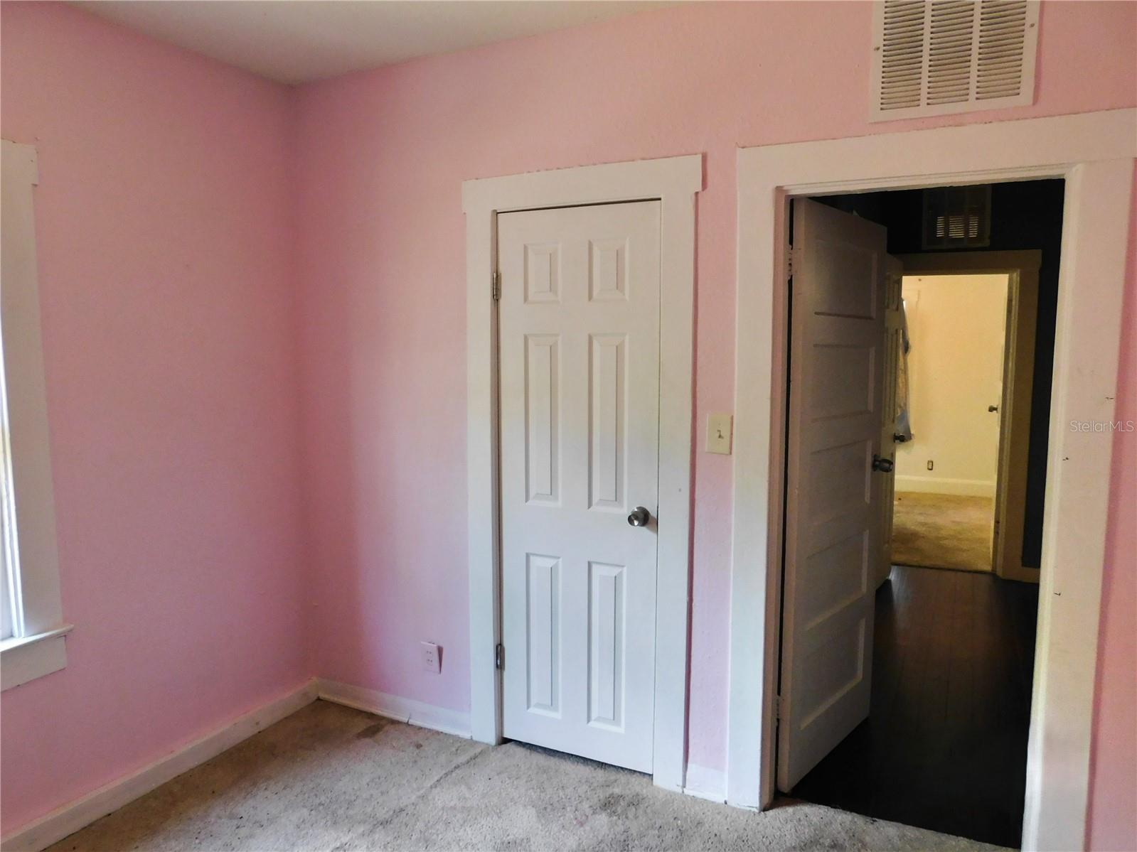 8412 N SEMINOLE AVE, TAMPA, FL, 33604