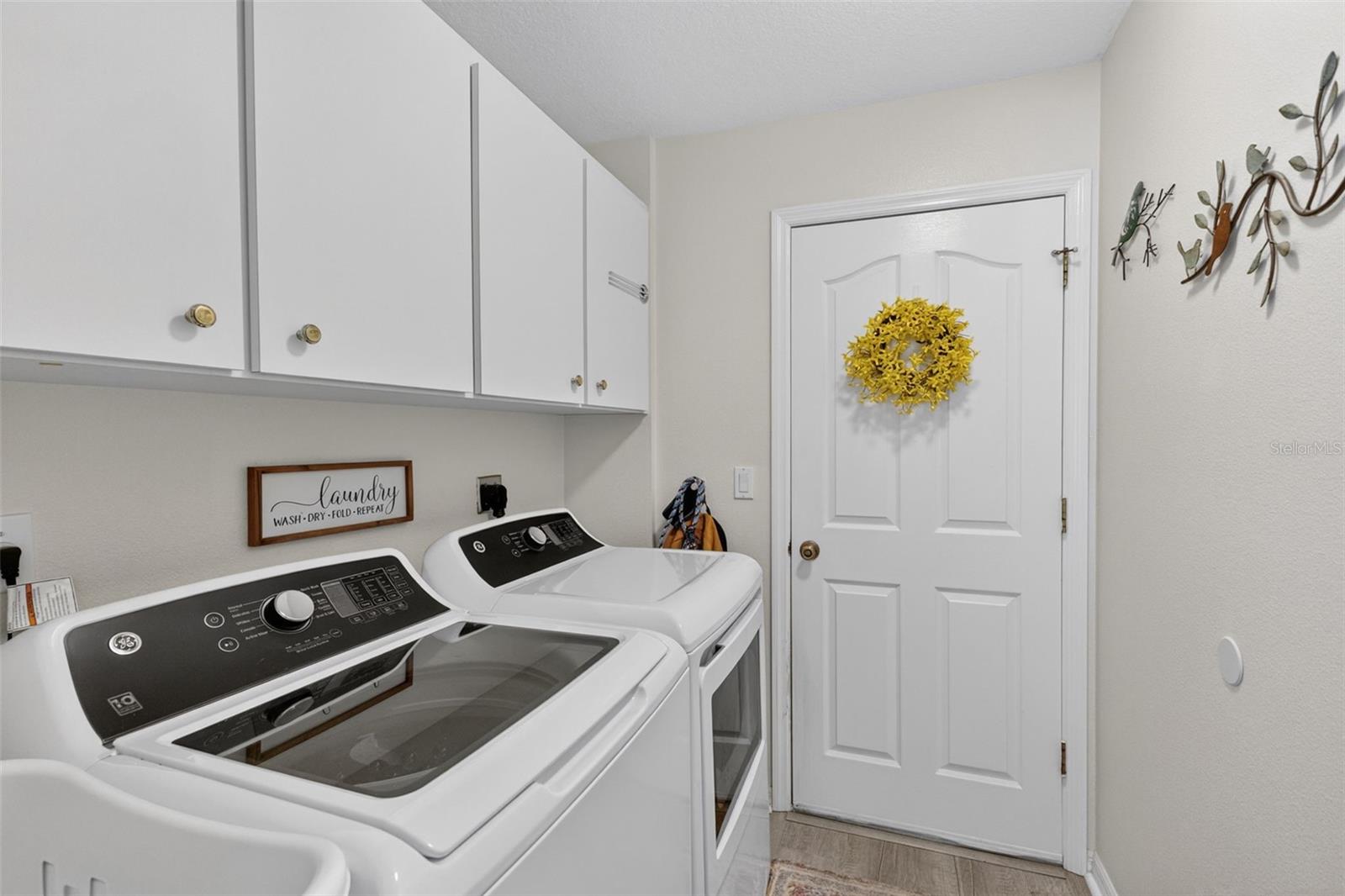11905 LEON AVE, PORT CHARLOTTE, FL, 33981