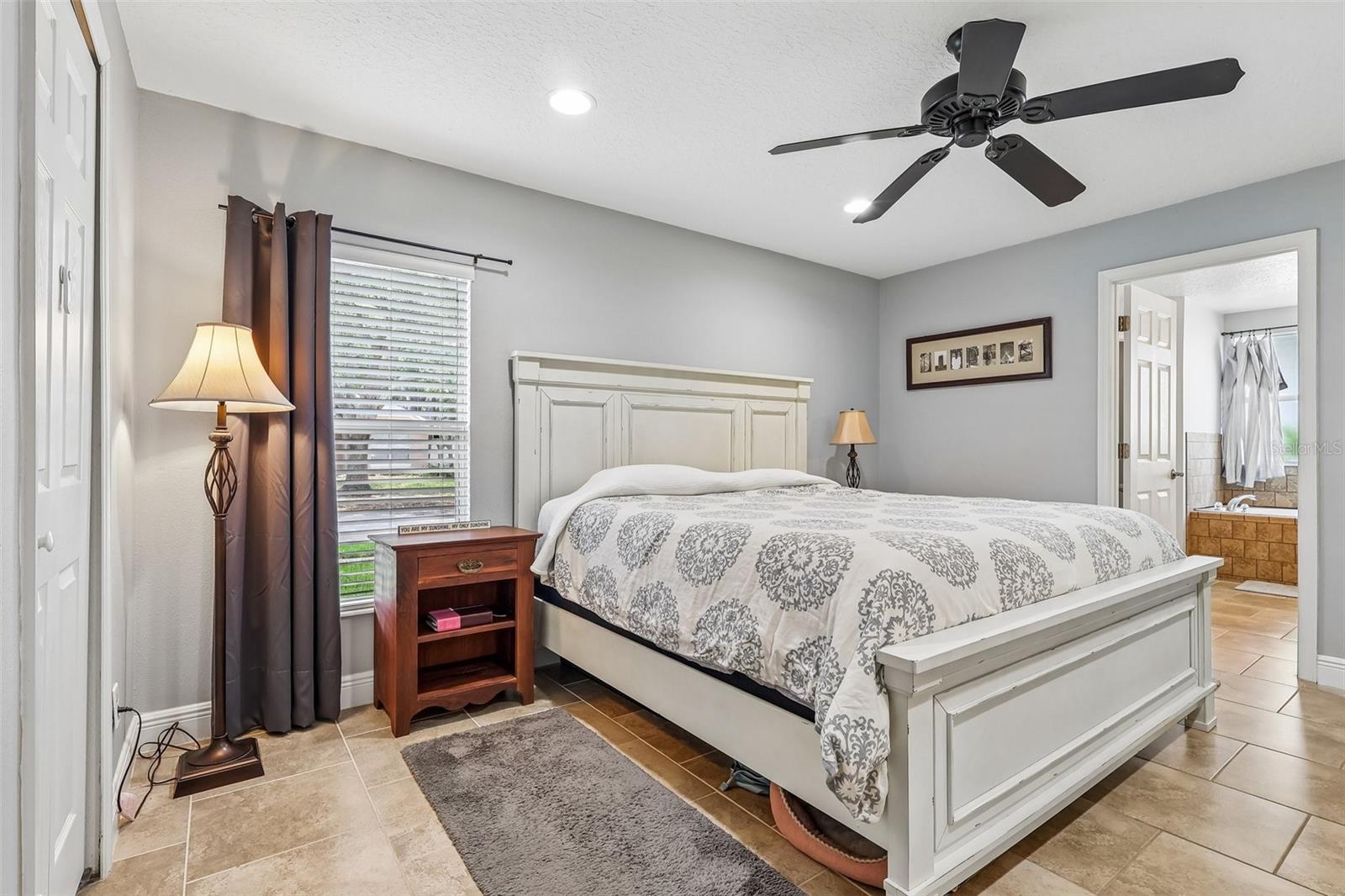 4181 WALTHAM FOREST DR, TAVARES, FL, 32778