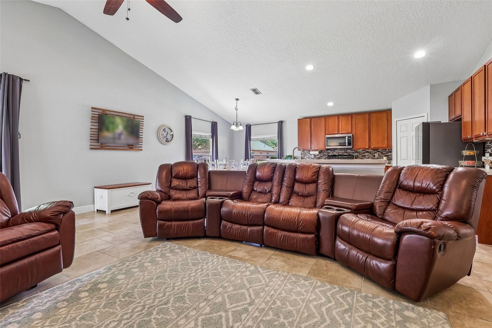 4181 WALTHAM FOREST DR, TAVARES, FL, 32778