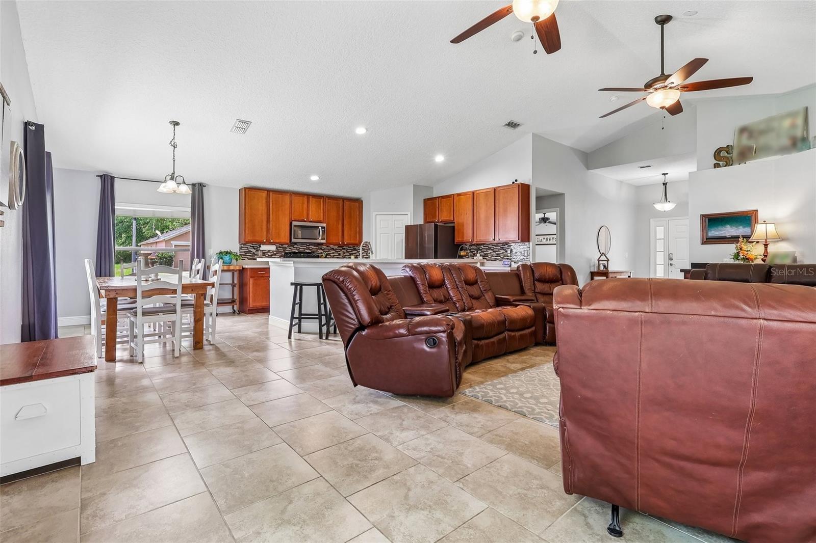 4181 WALTHAM FOREST DR, TAVARES, FL, 32778