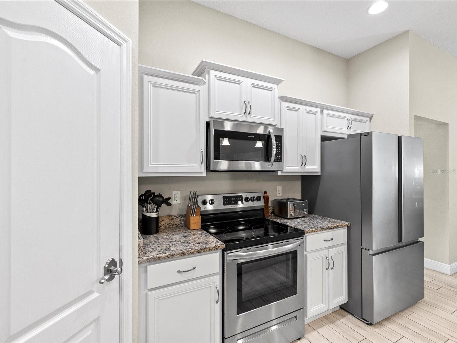 9027 MAVIS RD, WEEKI WACHEE, FL, 34613
