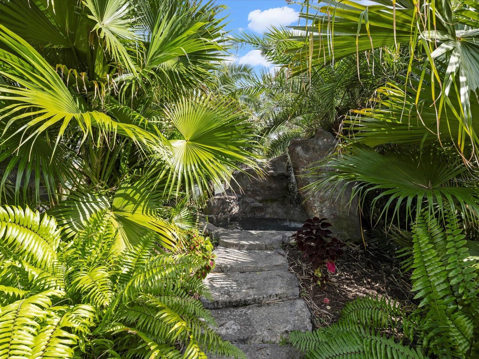 9027 MAVIS RD, WEEKI WACHEE, FL, 34613