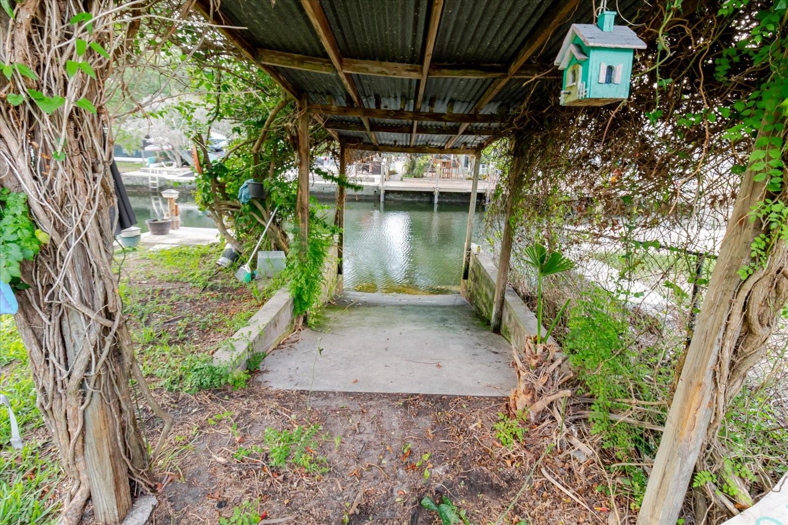 5323 CIRCLE DR, WEEKI WACHEE, FL, 34607