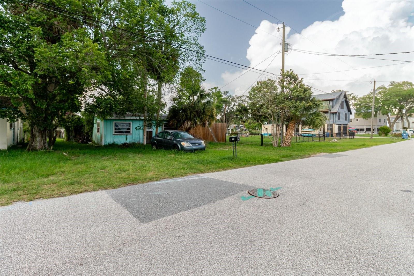 5323 CIRCLE DR, WEEKI WACHEE, FL, 34607