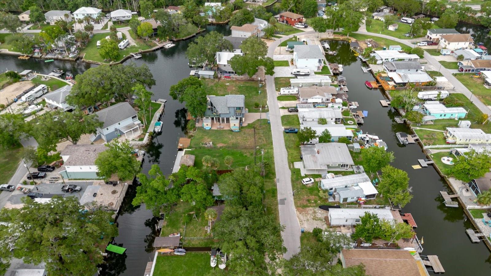 5323 CIRCLE DR, WEEKI WACHEE, FL, 34607
