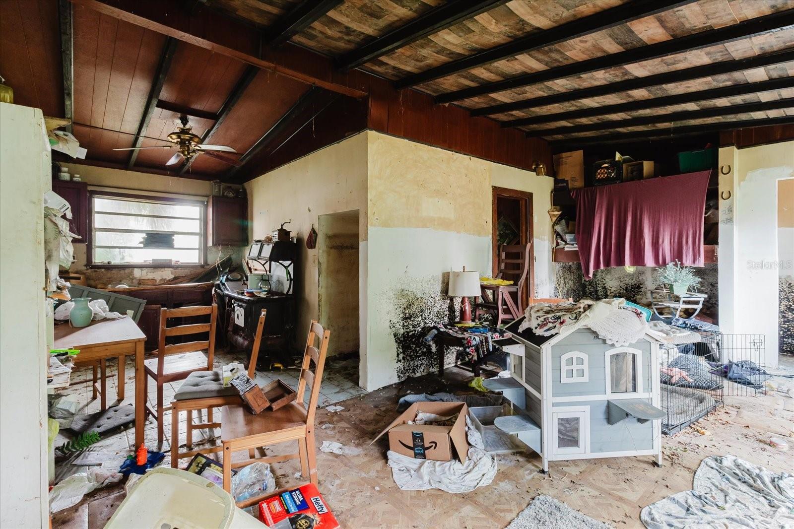 5323 CIRCLE DR, WEEKI WACHEE, FL, 34607