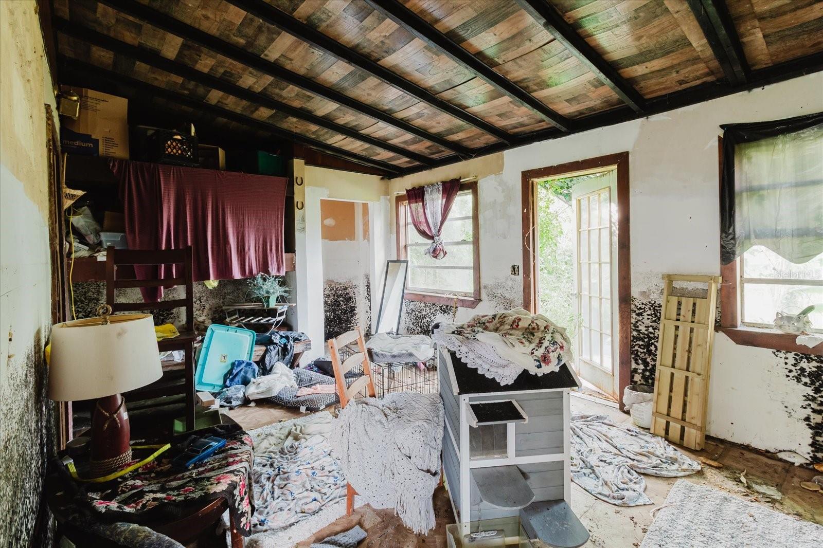 5323 CIRCLE DR, WEEKI WACHEE, FL, 34607