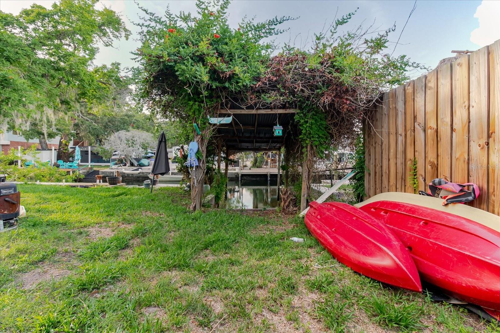 5323 CIRCLE DR, WEEKI WACHEE, FL, 34607