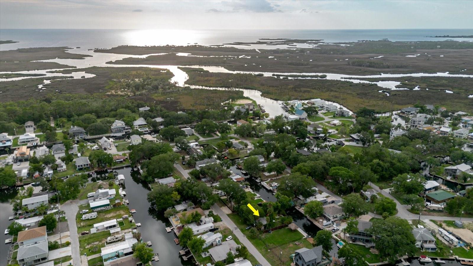 5323 CIRCLE DR, WEEKI WACHEE, FL, 34607