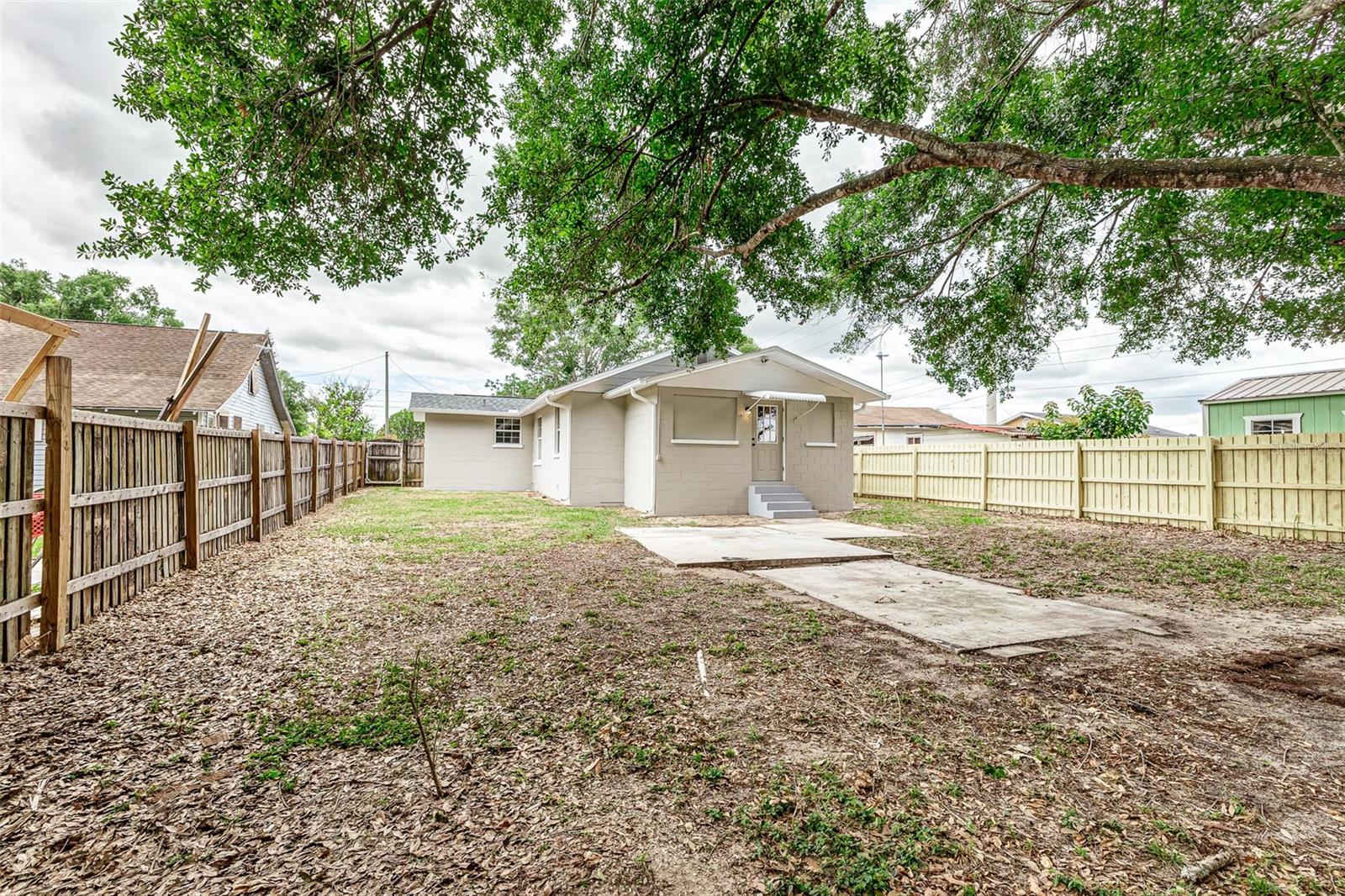 340 WEAVER AVE, LAKE WALES, FL, 33853