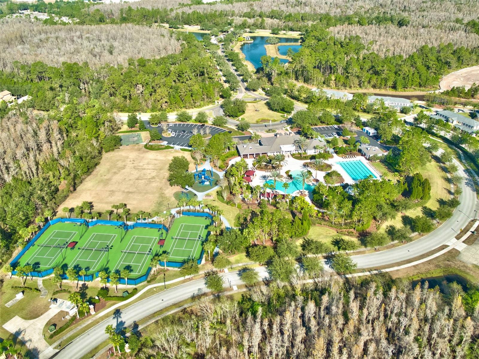 7938 HAMPTON LAKE DR, TAMPA, FL, 33647