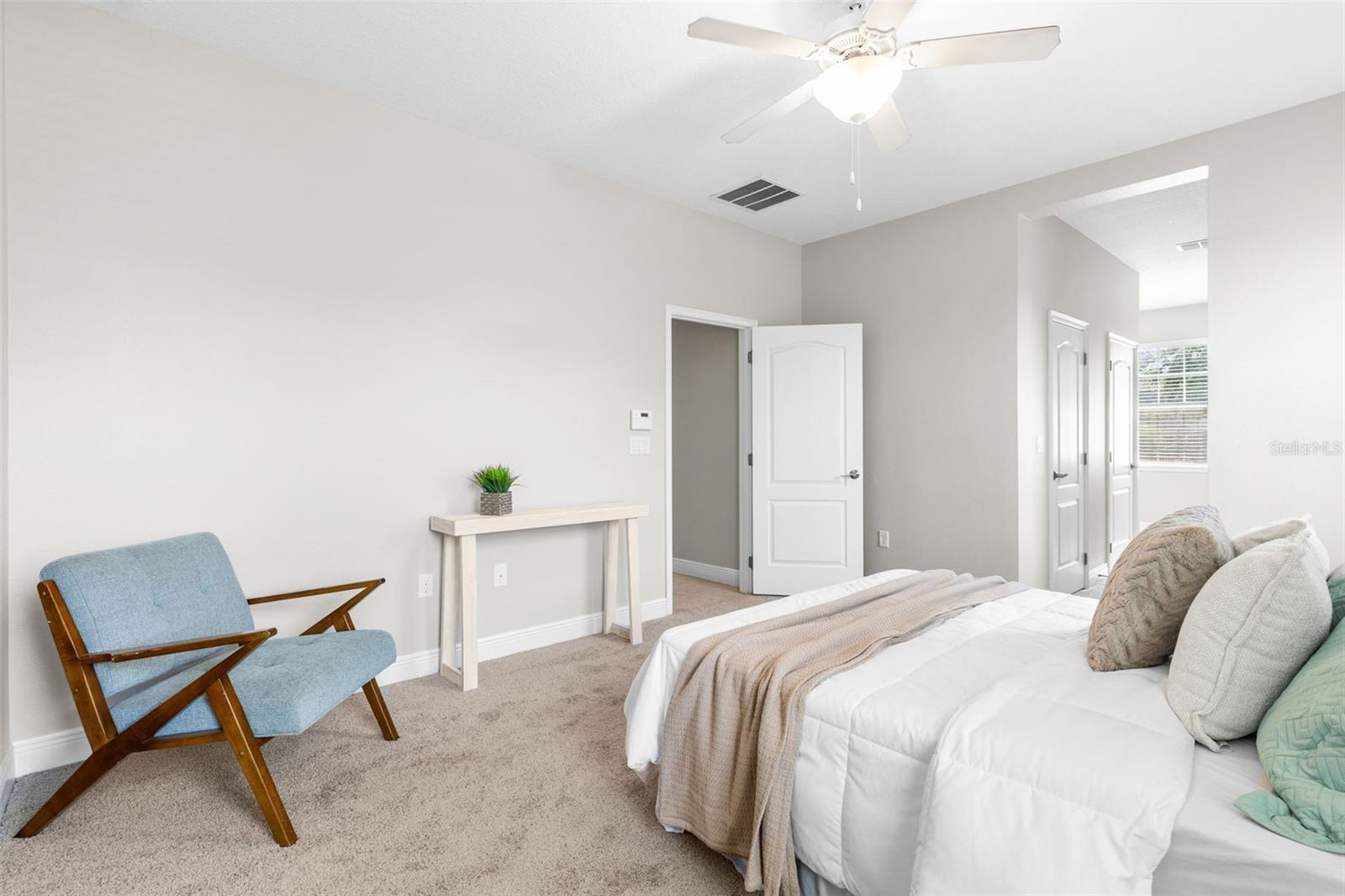 7938 HAMPTON LAKE DR, TAMPA, FL, 33647