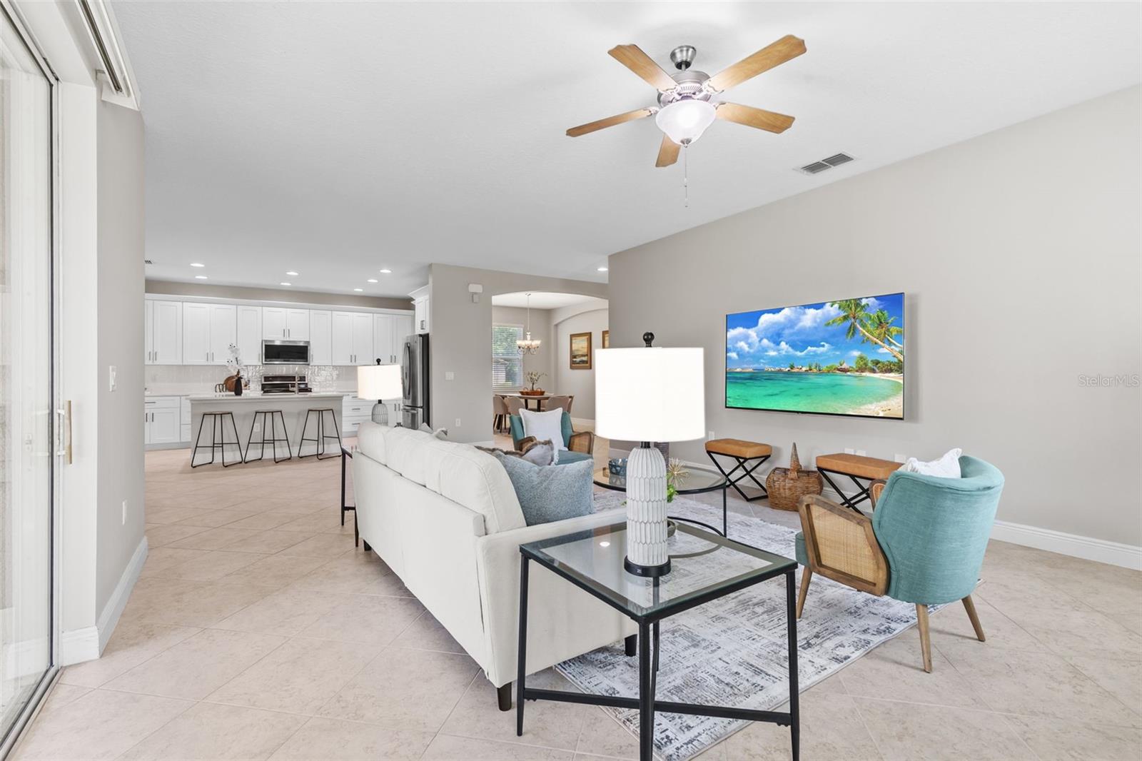 7938 HAMPTON LAKE DR, TAMPA, FL, 33647