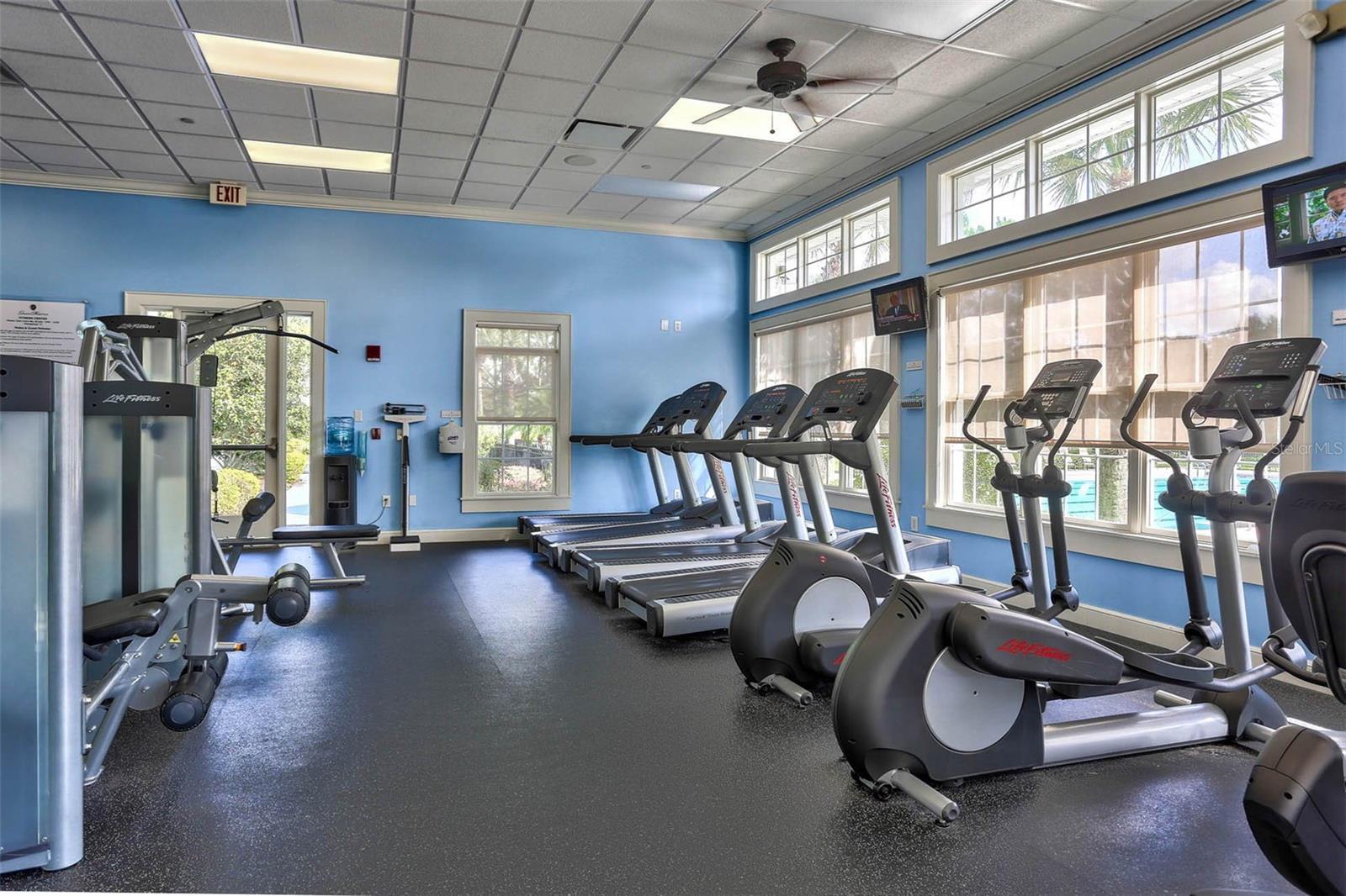 7938 HAMPTON LAKE DR, TAMPA, FL, 33647
