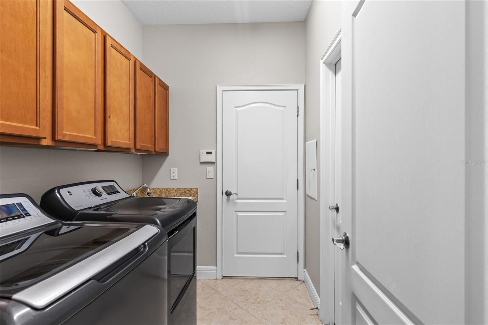 7938 HAMPTON LAKE DR, TAMPA, FL, 33647