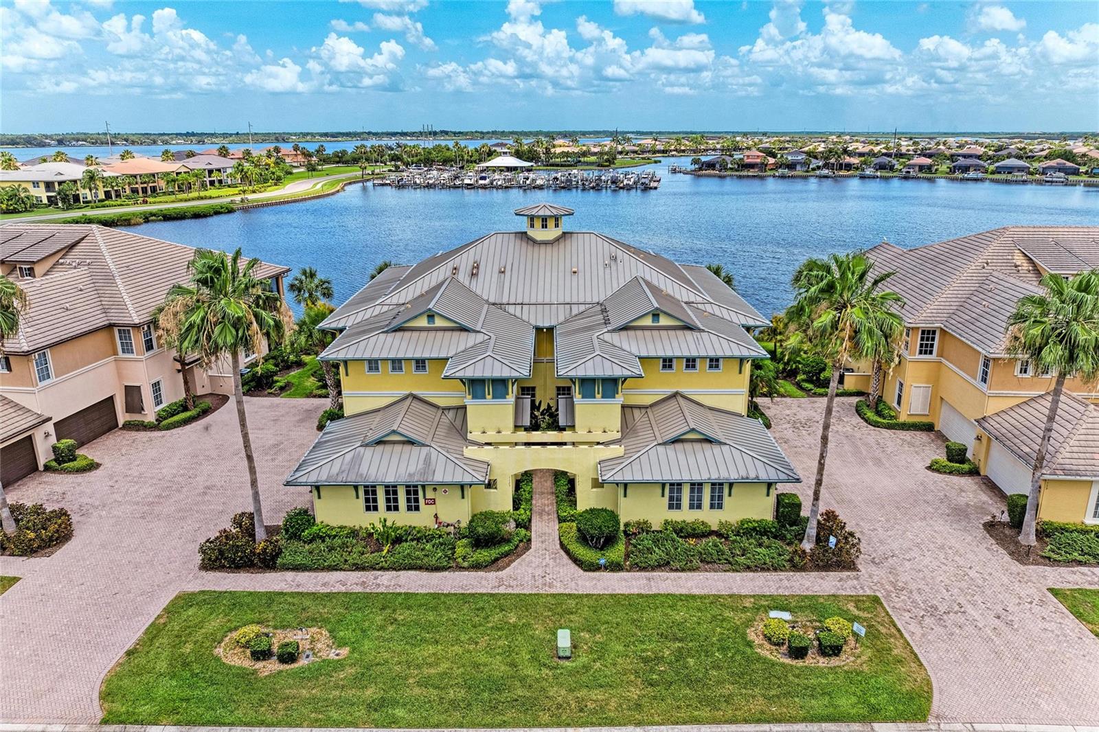 1121 RIVERSCAPE ST #1121, BRADENTON, FL, 34208
