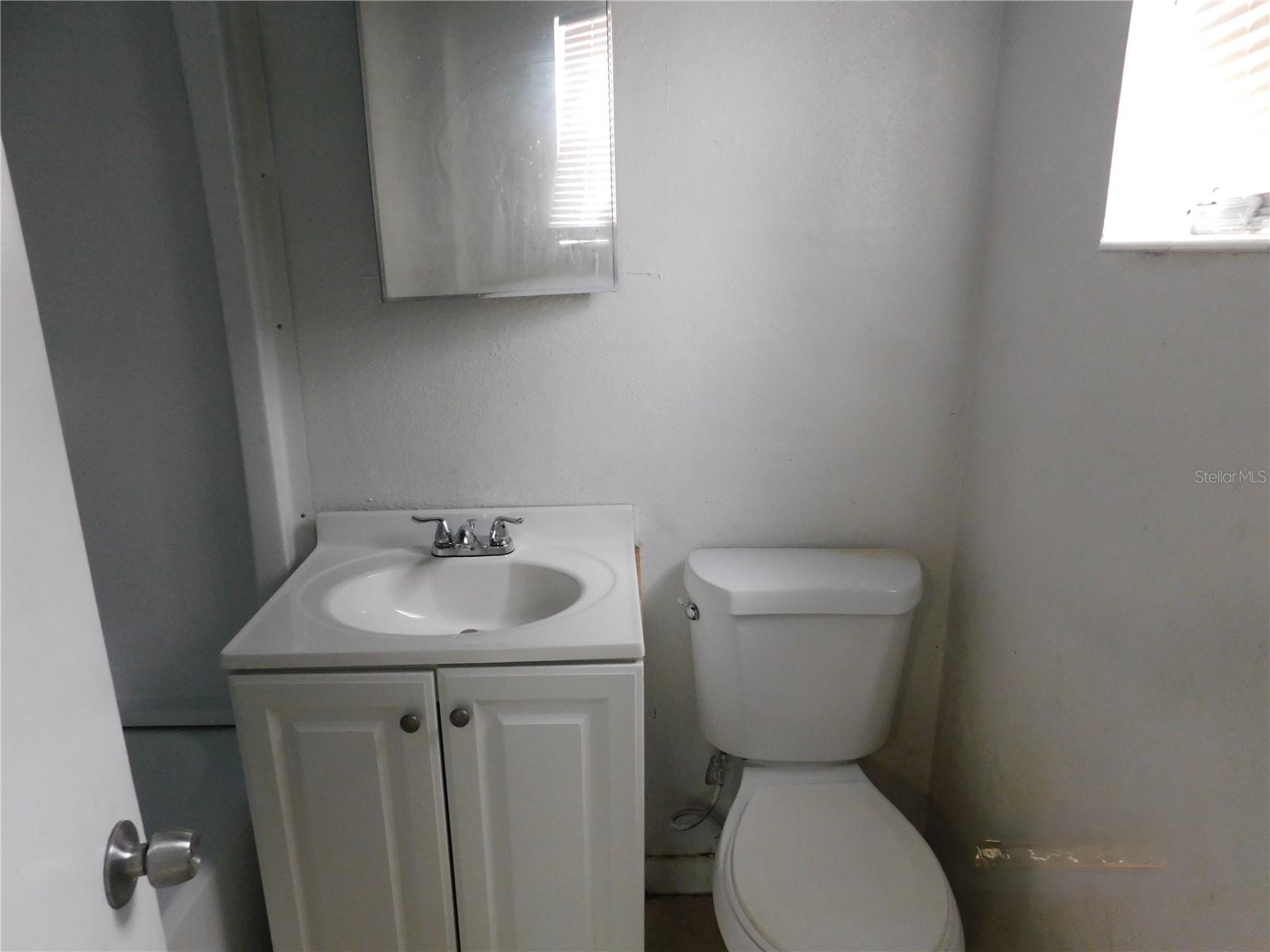 913 E 122ND AVE, TAMPA, FL, 33612