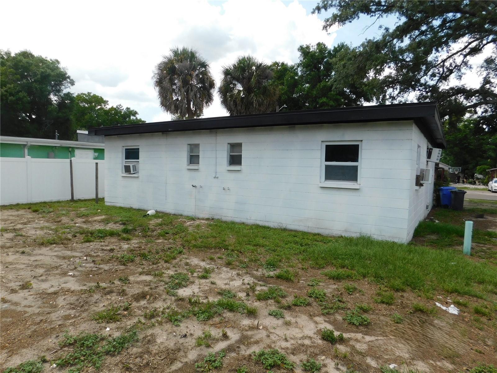 913 E 122ND AVE, TAMPA, FL, 33612