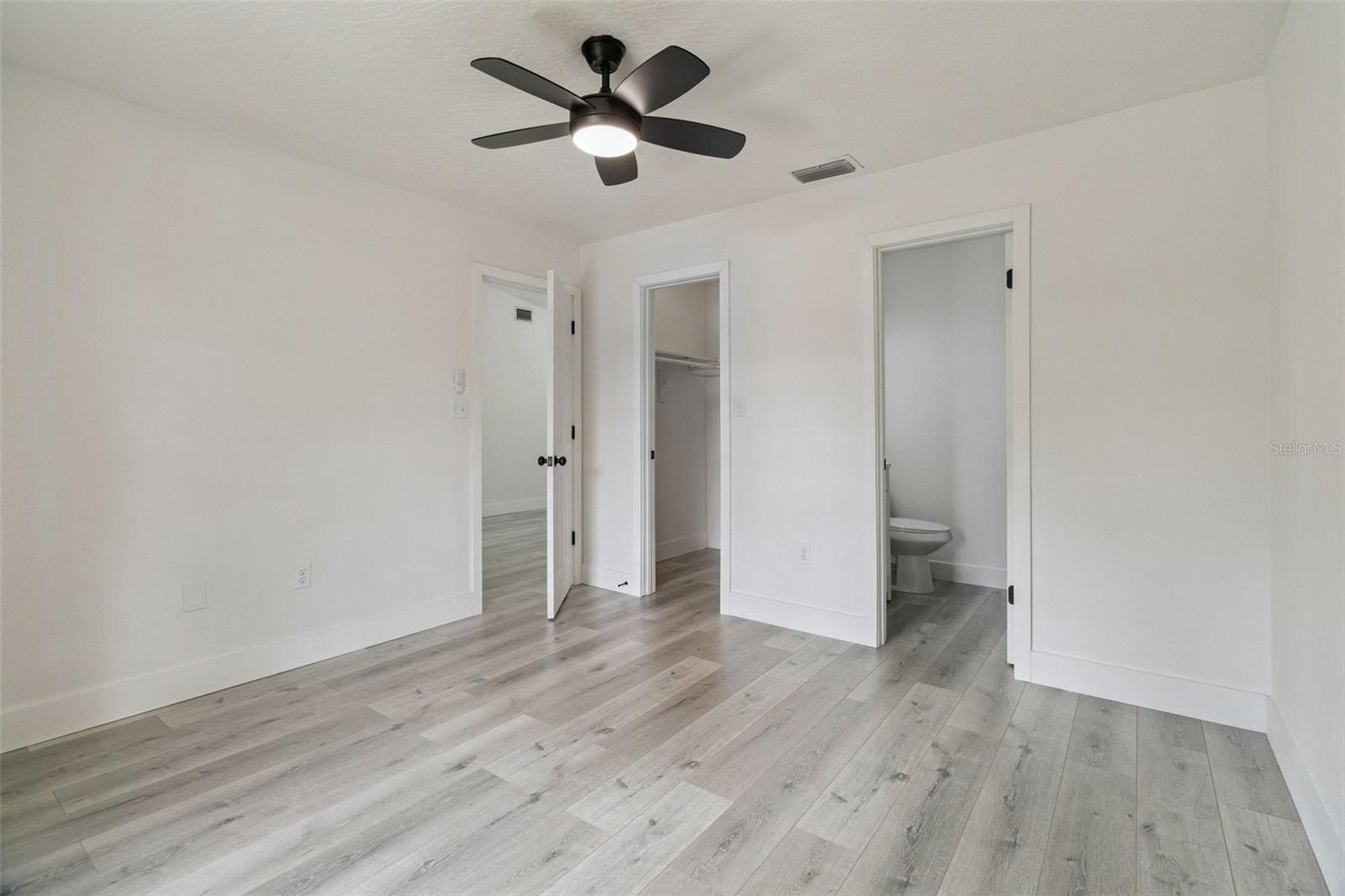682 DE GROODT RD SW, PALM BAY, FL, 32908