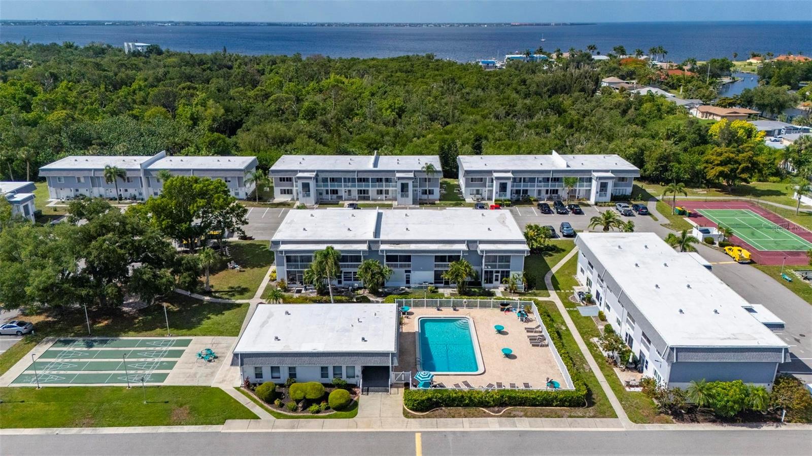 22375 EDGEWATER DR #123, PORT CHARLOTTE, FL, 33980