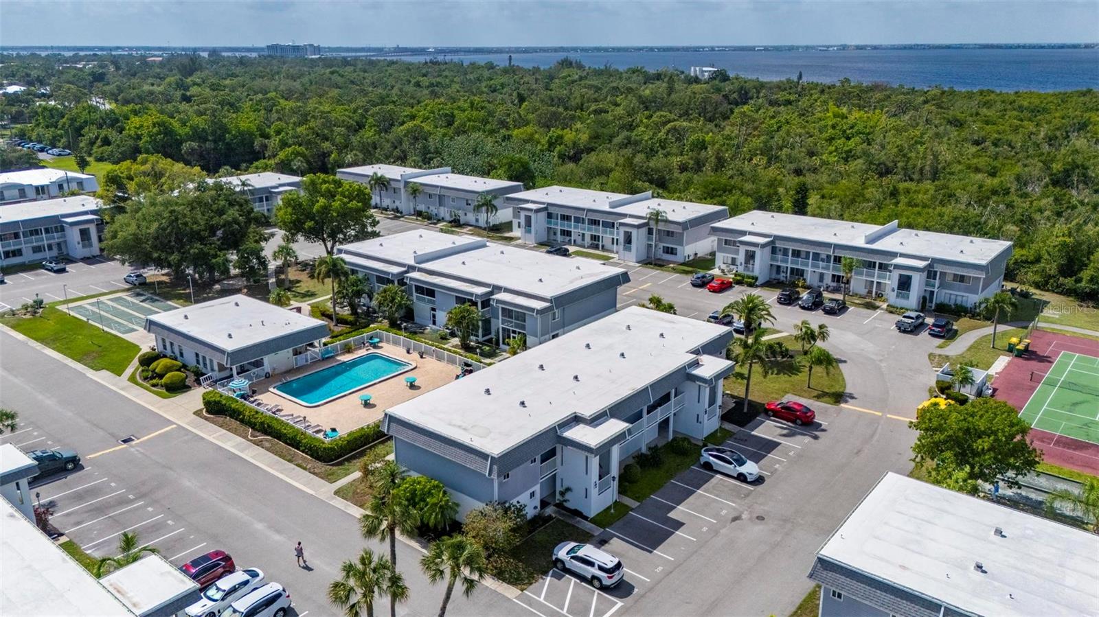 22375 EDGEWATER DR #123, PORT CHARLOTTE, FL, 33980