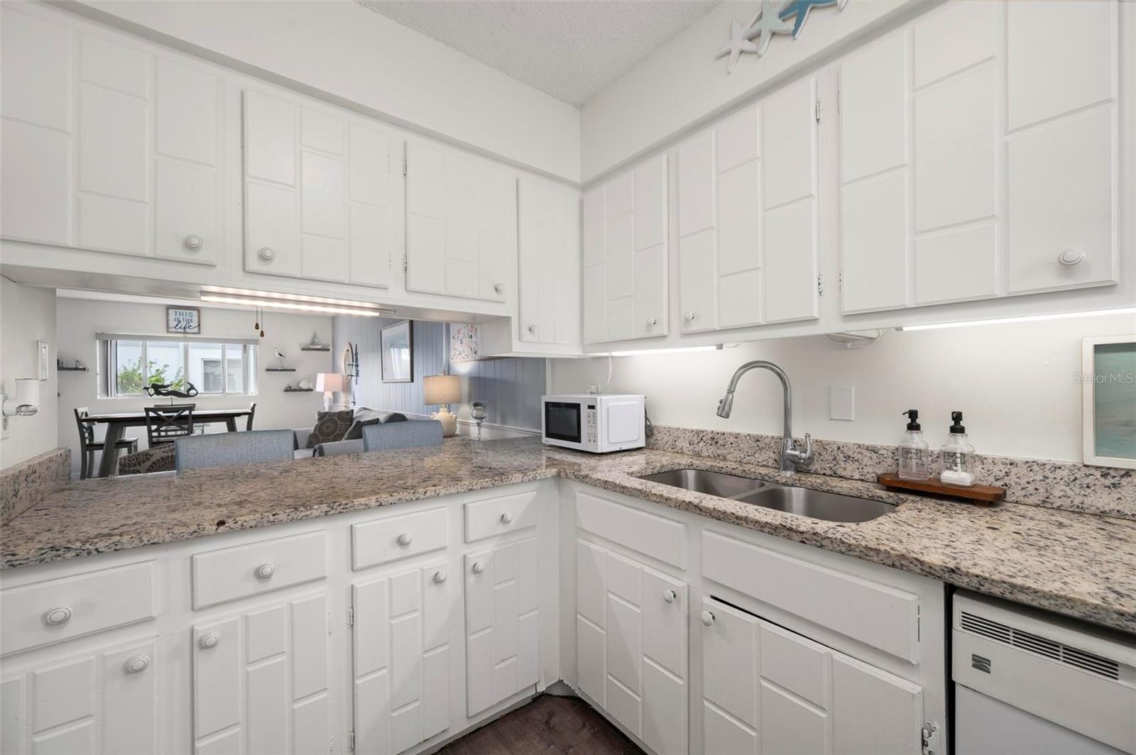 22375 EDGEWATER DR #123, PORT CHARLOTTE, FL, 33980