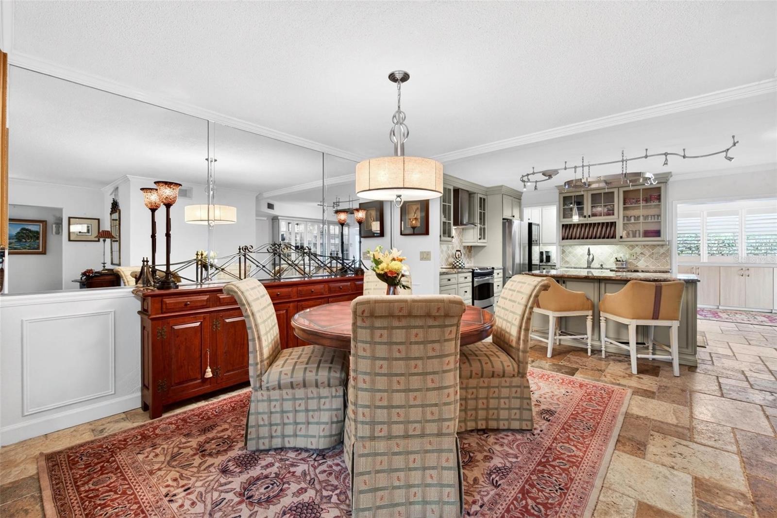 1065 EDEN ISLE BLVD NE #2, ST PETERSBURG, FL, 33704