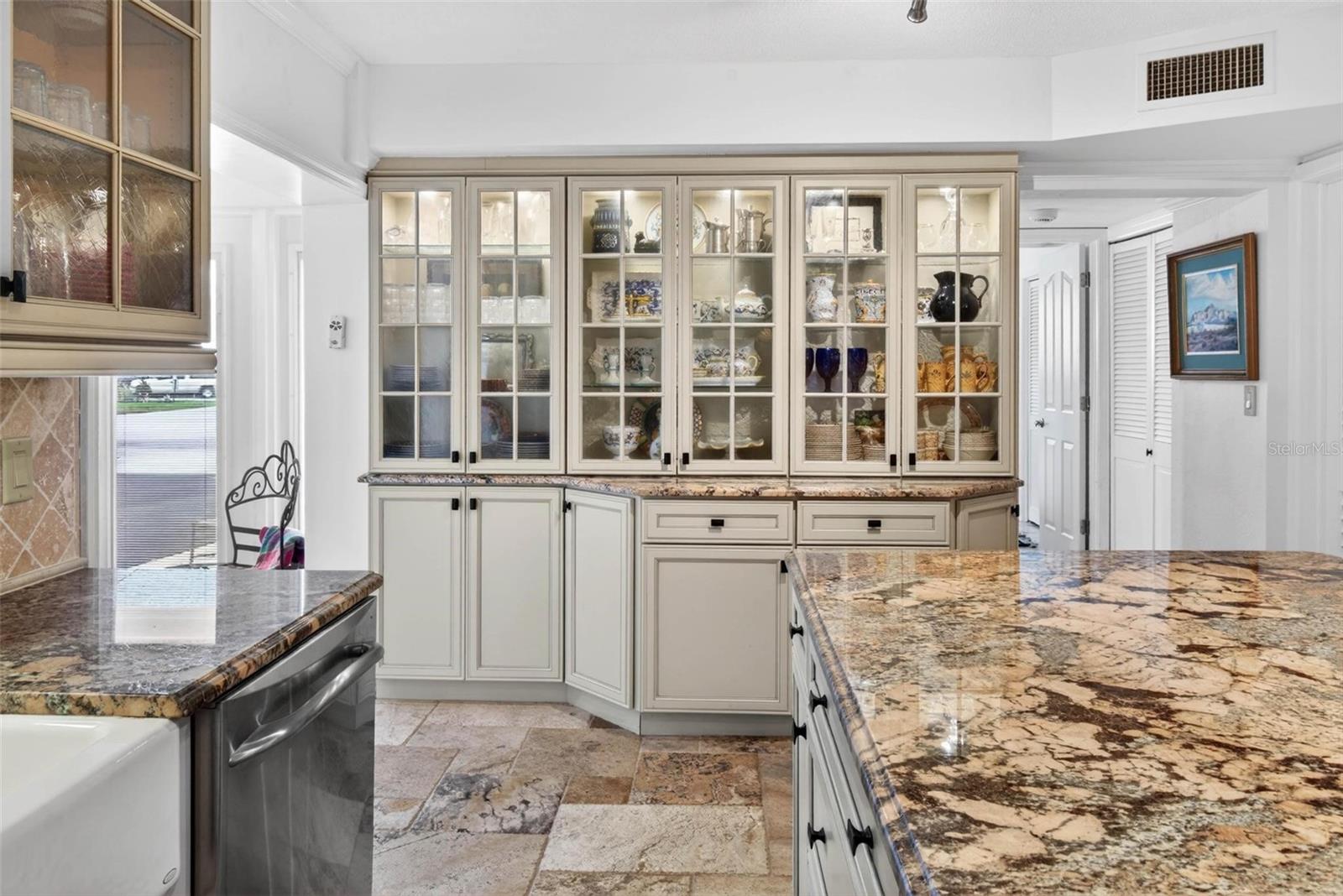 1065 EDEN ISLE BLVD NE #2, ST PETERSBURG, FL, 33704